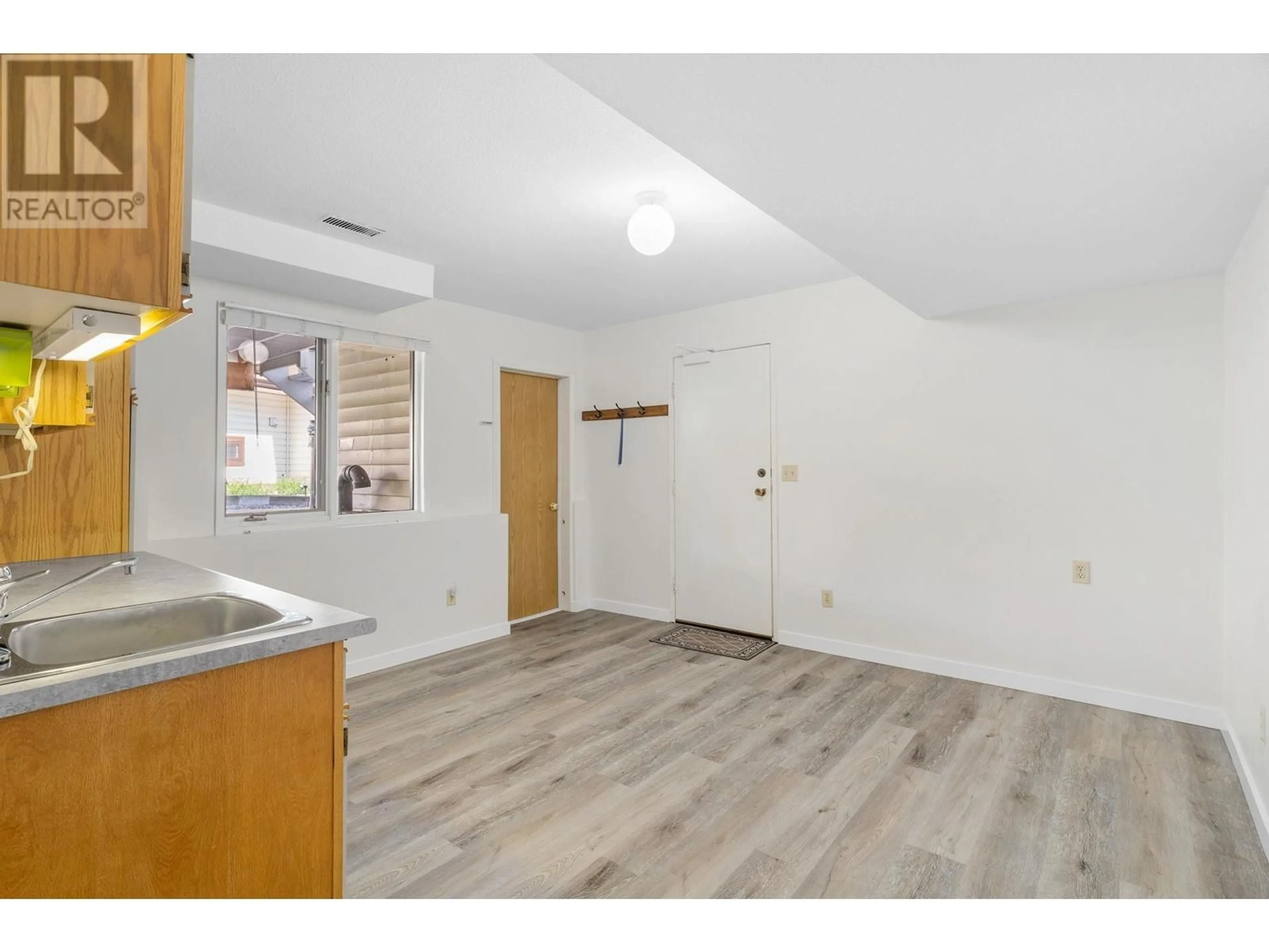 A pic of a room for 3795 Salloum Road, West Kelowna British Columbia V4T1E2