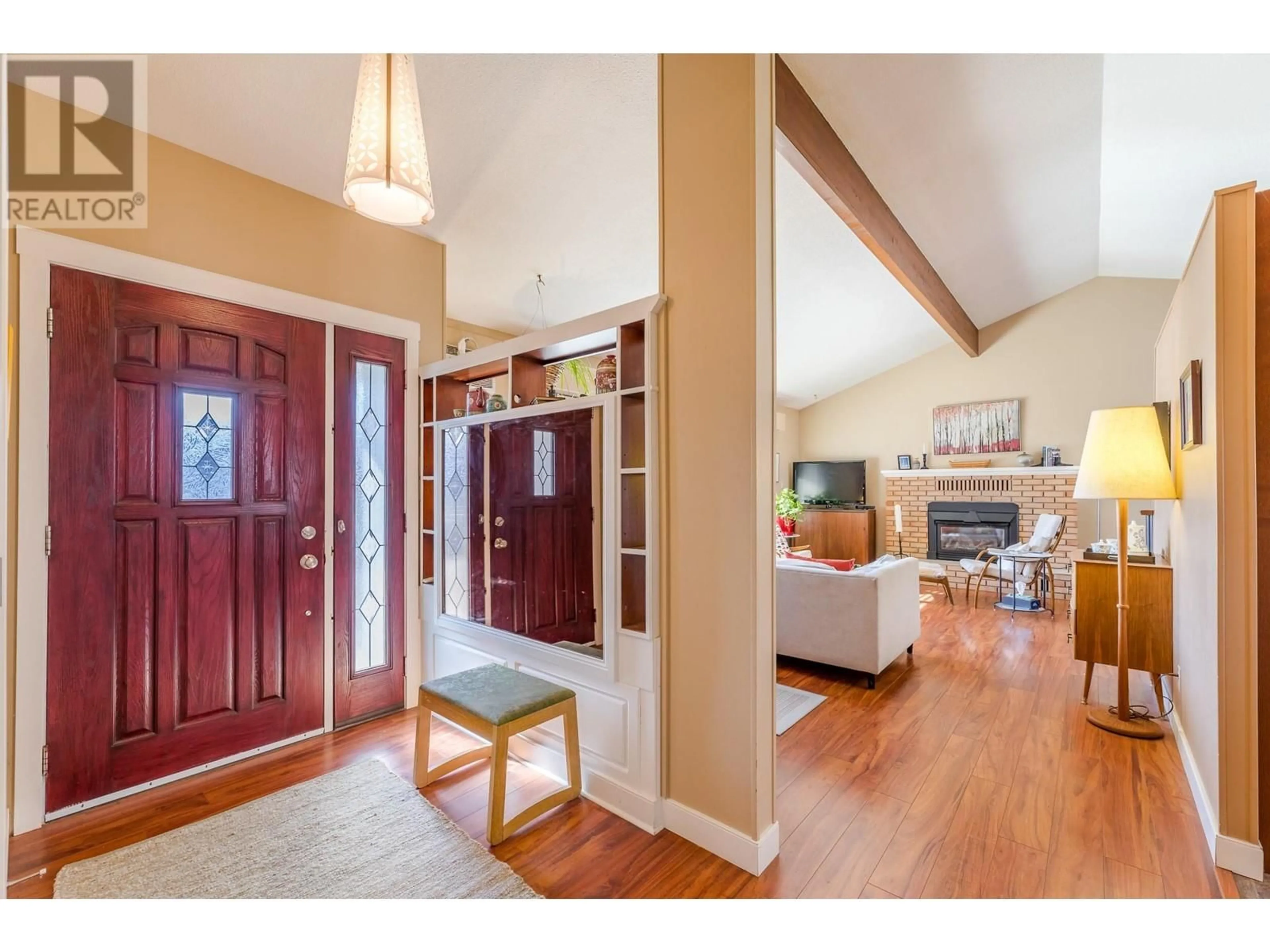 Indoor entryway for 10114 PRAIRIE VALLEY ROAD, Summerland British Columbia V0H1Z0