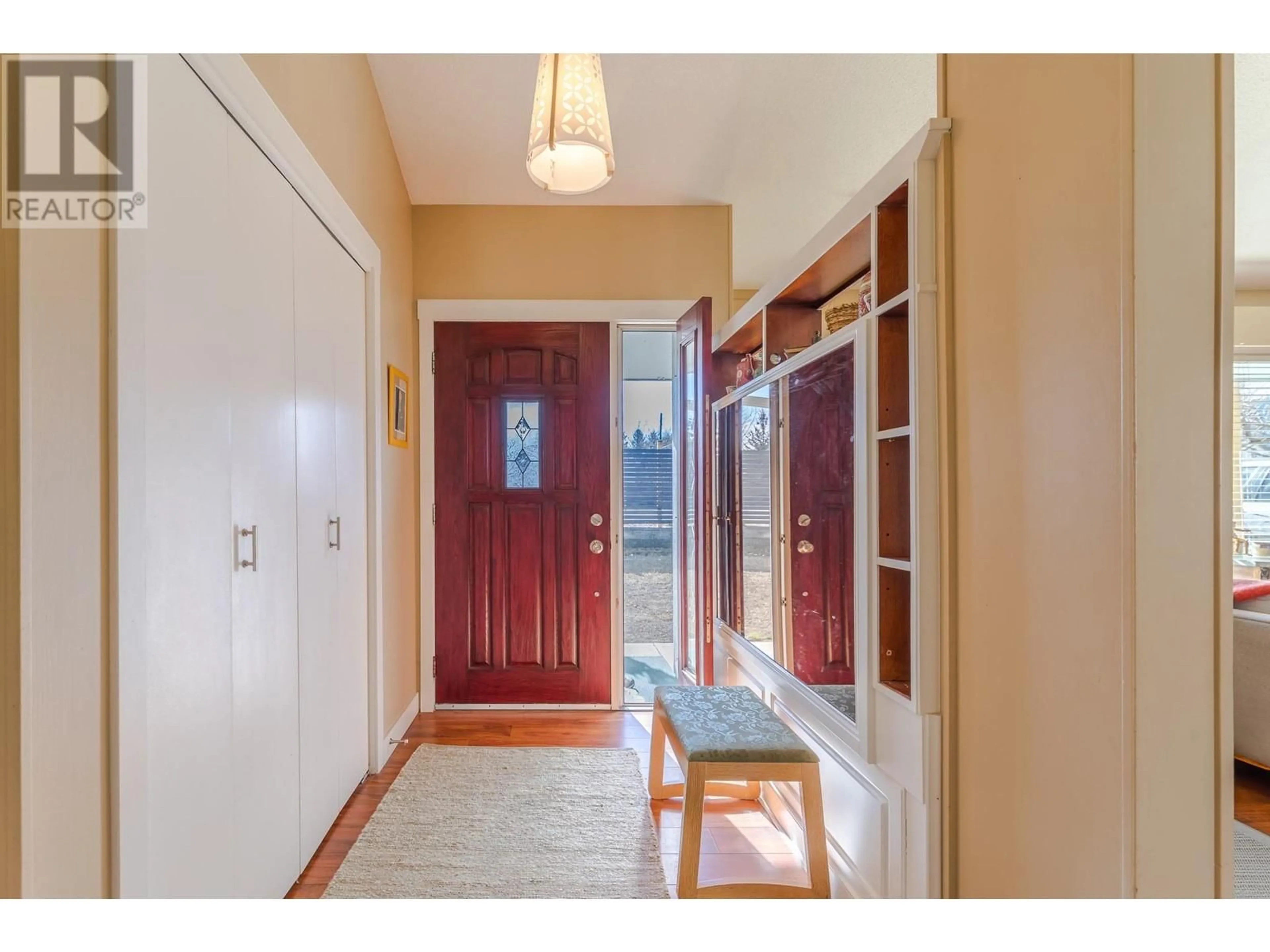 Indoor entryway for 10114 PRAIRIE VALLEY ROAD, Summerland British Columbia V0H1Z0