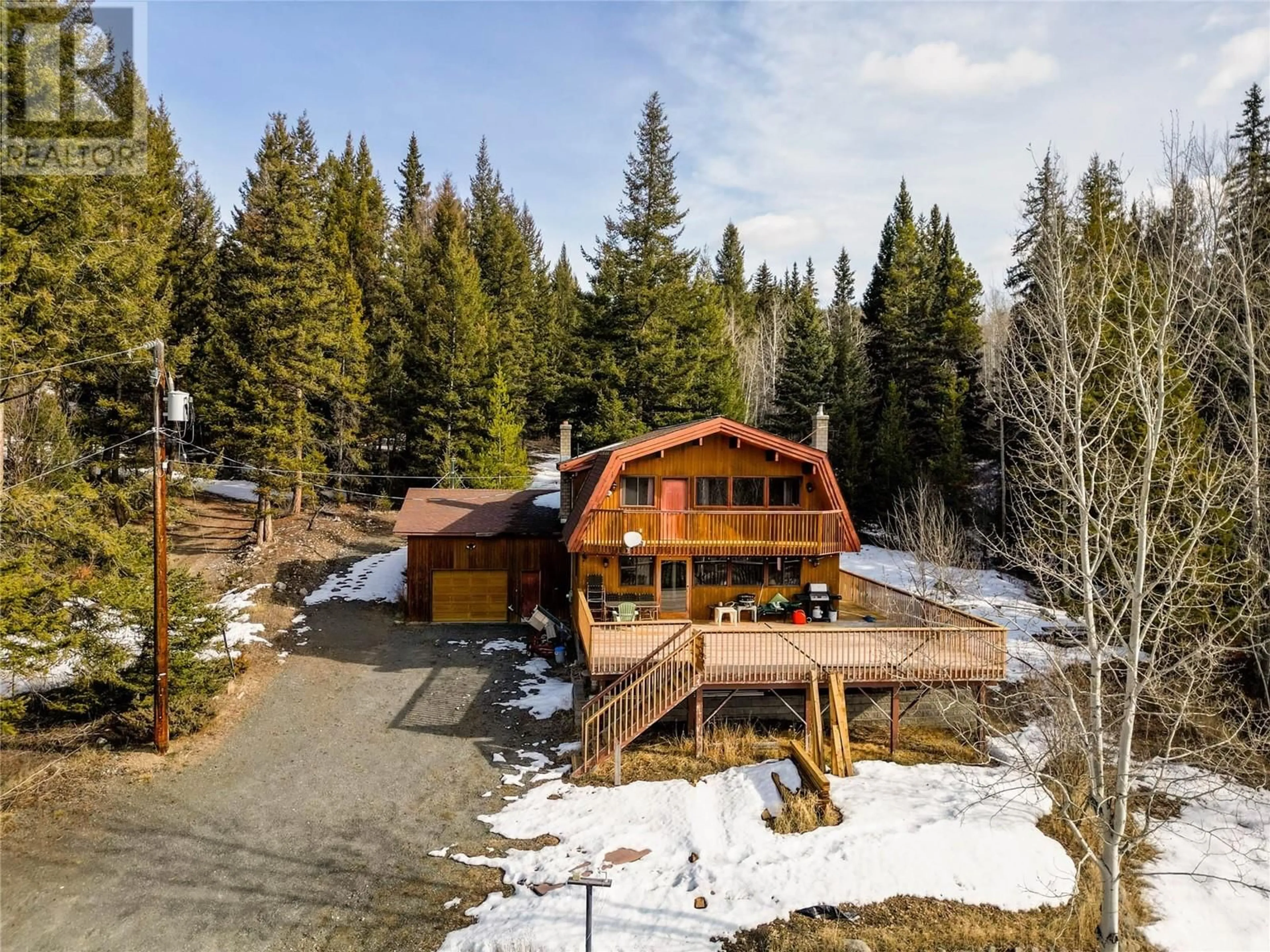 A pic from outside/outdoor area/front of a property/back of a property/a pic from drone, water/lake/river/ocean view for 3886 PRINCETON SUMMERLAND ROAD, Princeton British Columbia V0X1W0