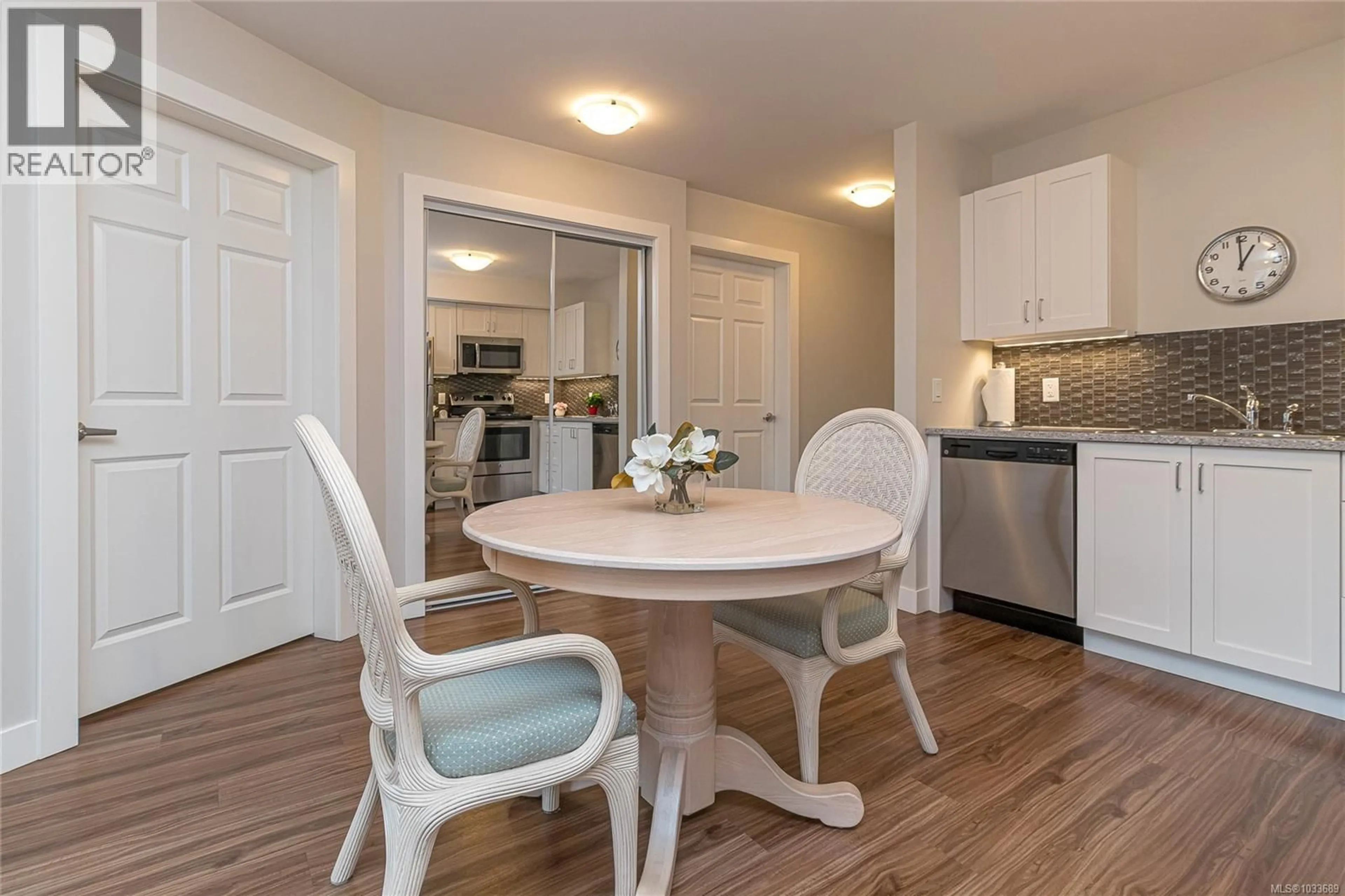 Unknown for 606 - 917 AVRILL ROAD, Langford British Columbia V9B0T2