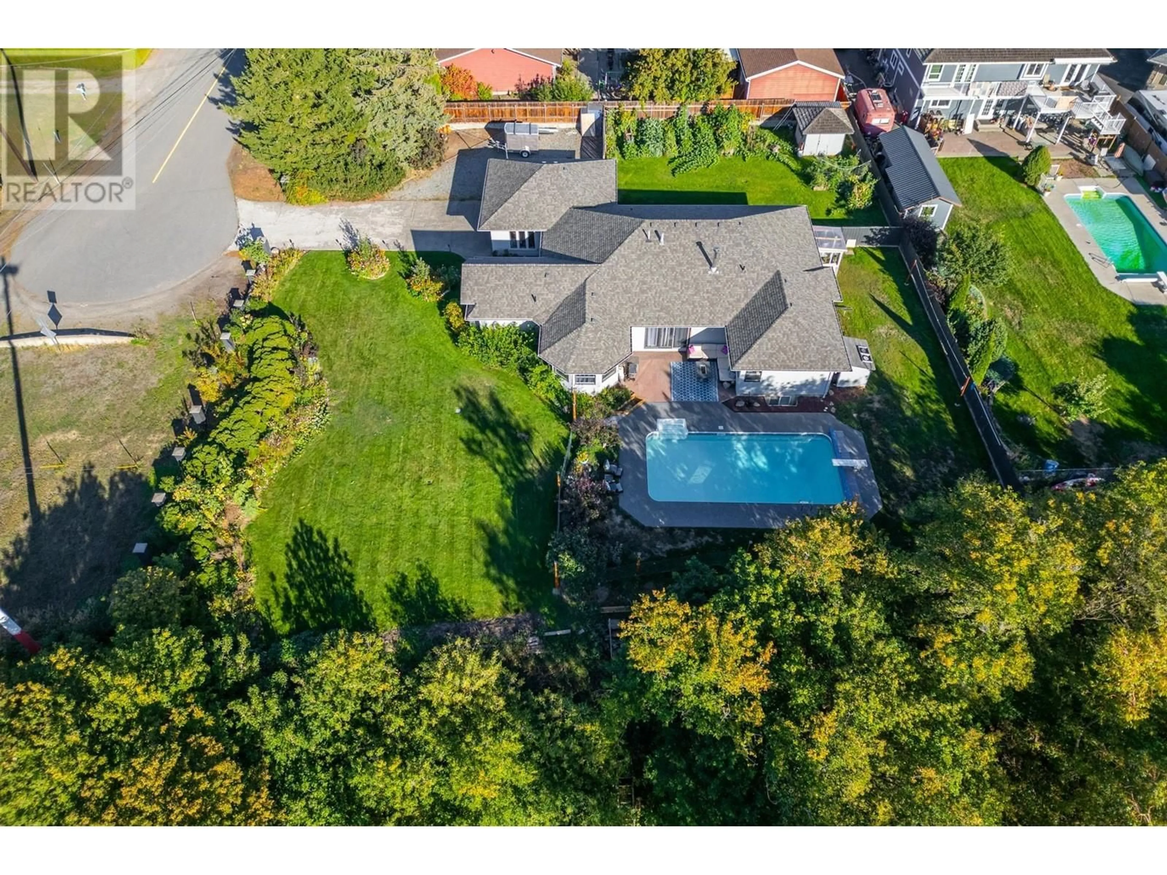 A pic from outside/outdoor area/front of a property/back of a property/a pic from drone, water/lake/river/ocean view for 105 PUETT RANCH ROAD, Kamloops British Columbia V2H1M9