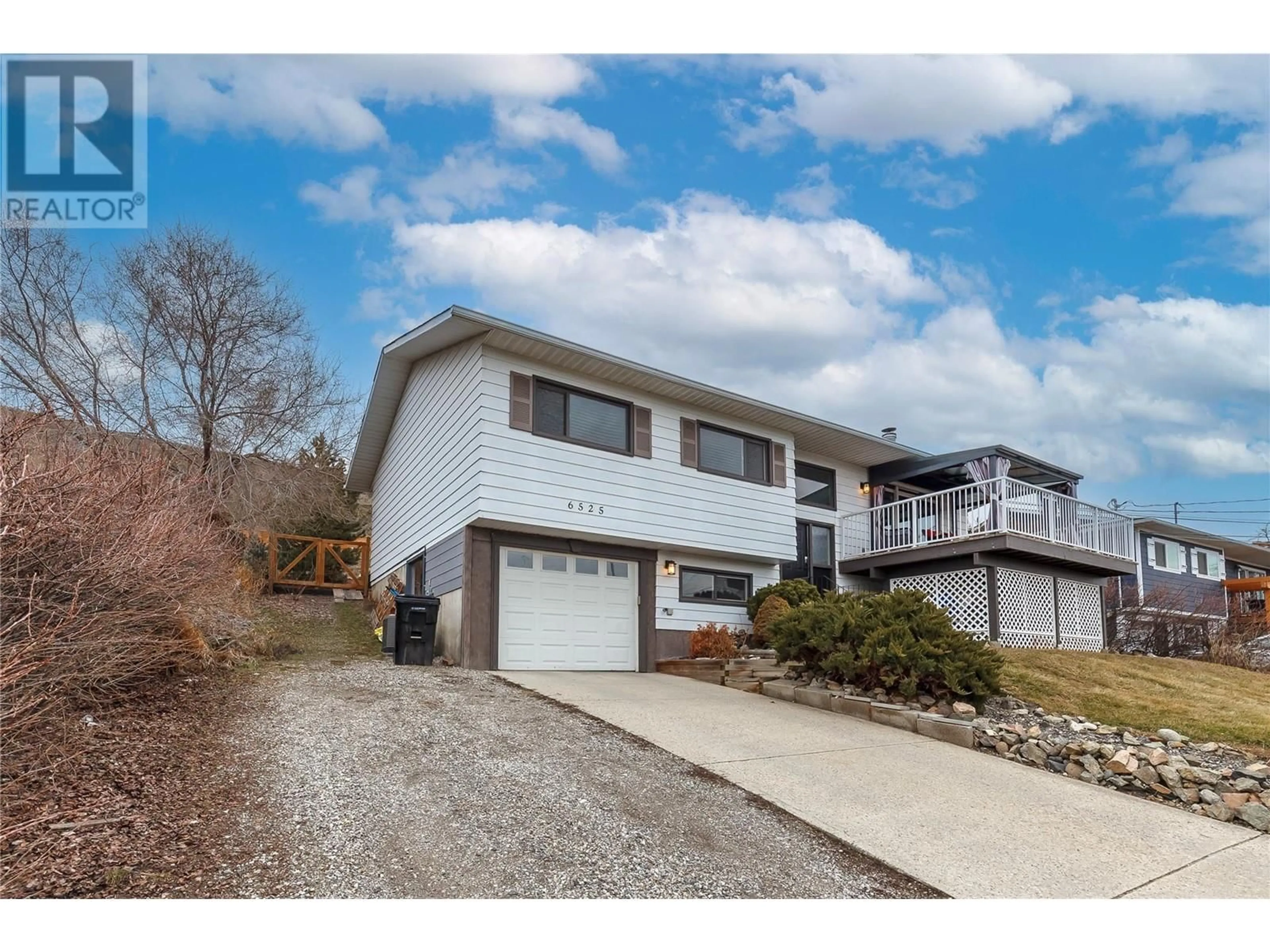 Home with vinyl exterior material, water/lake/river/ocean view for 6525 SOUTHWIND ROAD, Vernon British Columbia V1H1B7