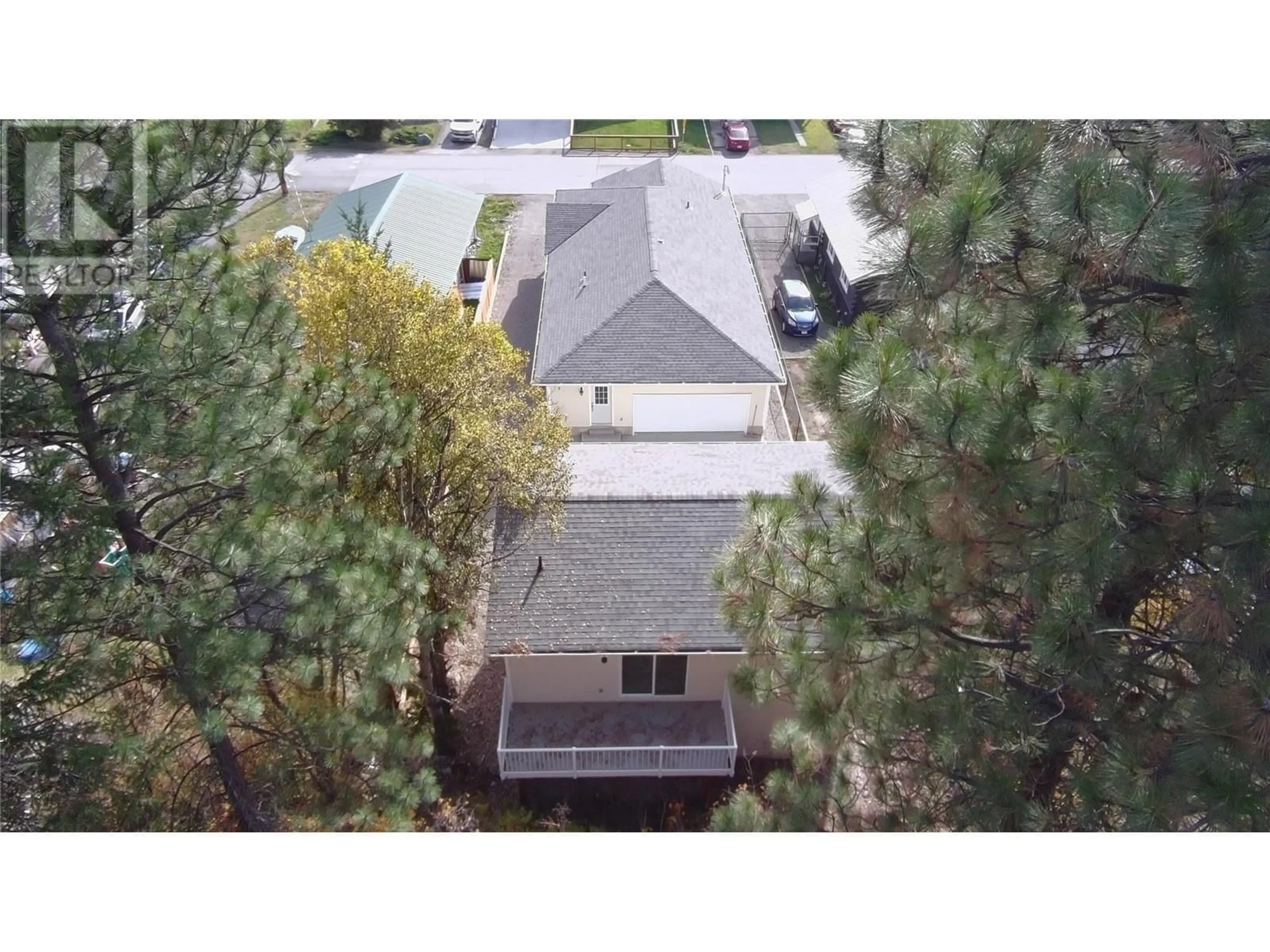 A pic from outside/outdoor area/front of a property/back of a property/a pic from drone, unknown for 491 Auburn Crescent, Princeton British Columbia V0X1W0