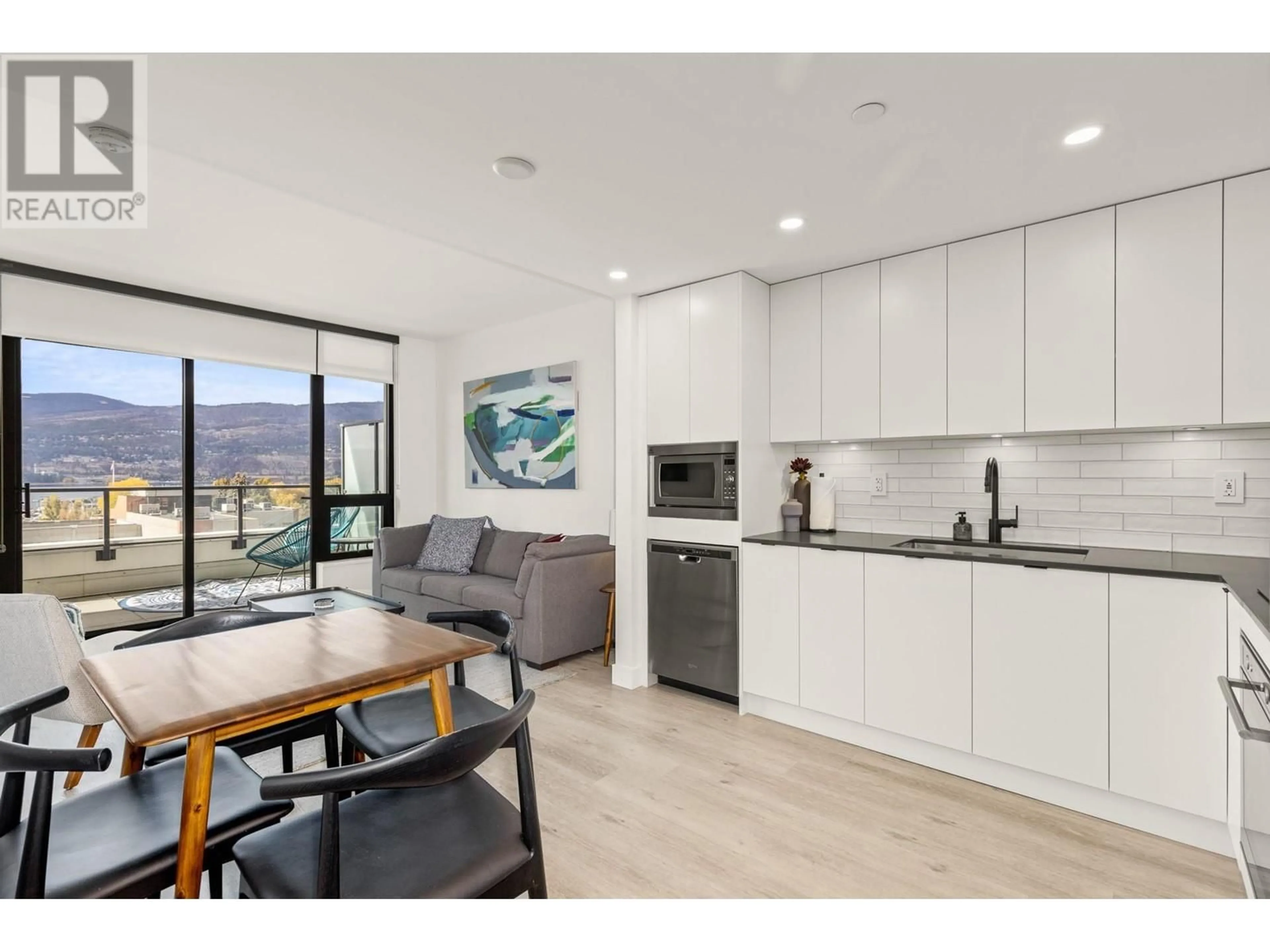 Open concept kitchen, unknown for 606 - 1471 ST PAUL STREET, Kelowna British Columbia V1Y2E4