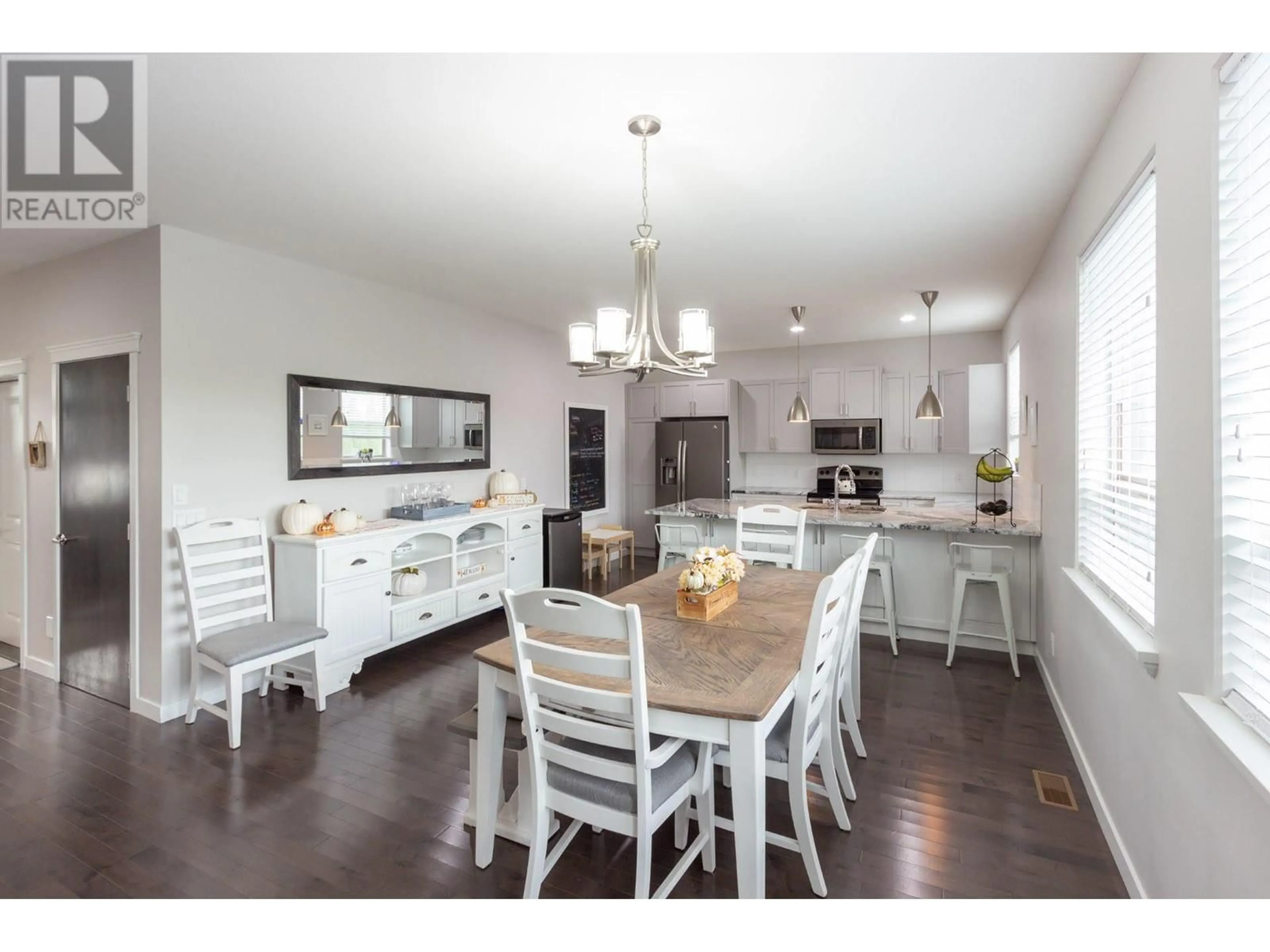 Open concept kitchen, unknown for 1942 Henkel Road, Kelowna British Columbia V1V2E3