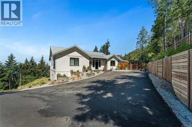 347 COLLINS ROAD, Salt Spring 3