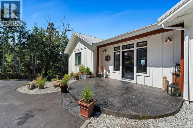 347 COLLINS ROAD, Salt Spring 4