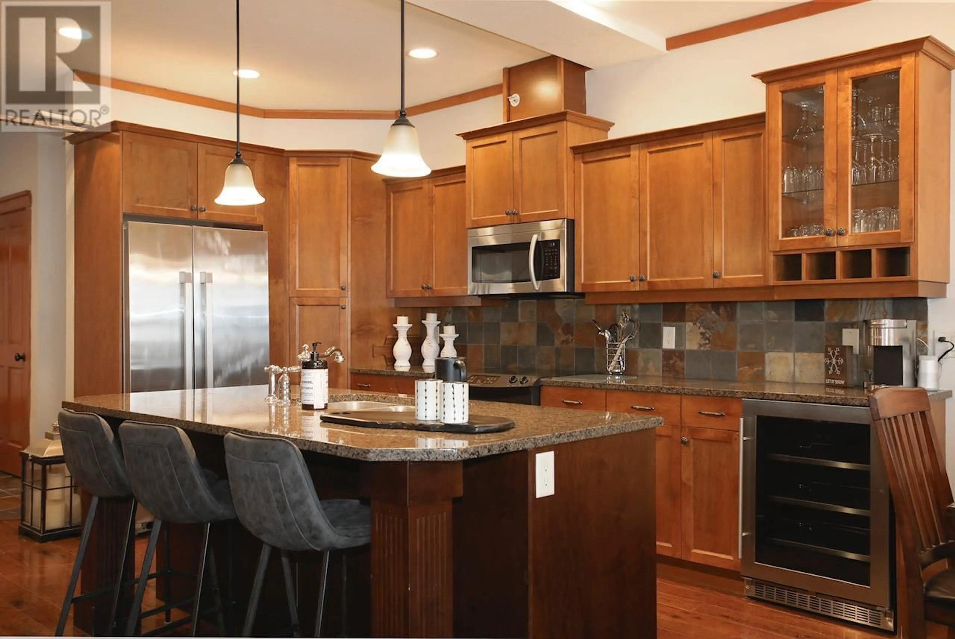 Open concept kitchen, unknown for 405 - 5050 SNOWBIRD WAY, Big White British Columbia V1P1P3