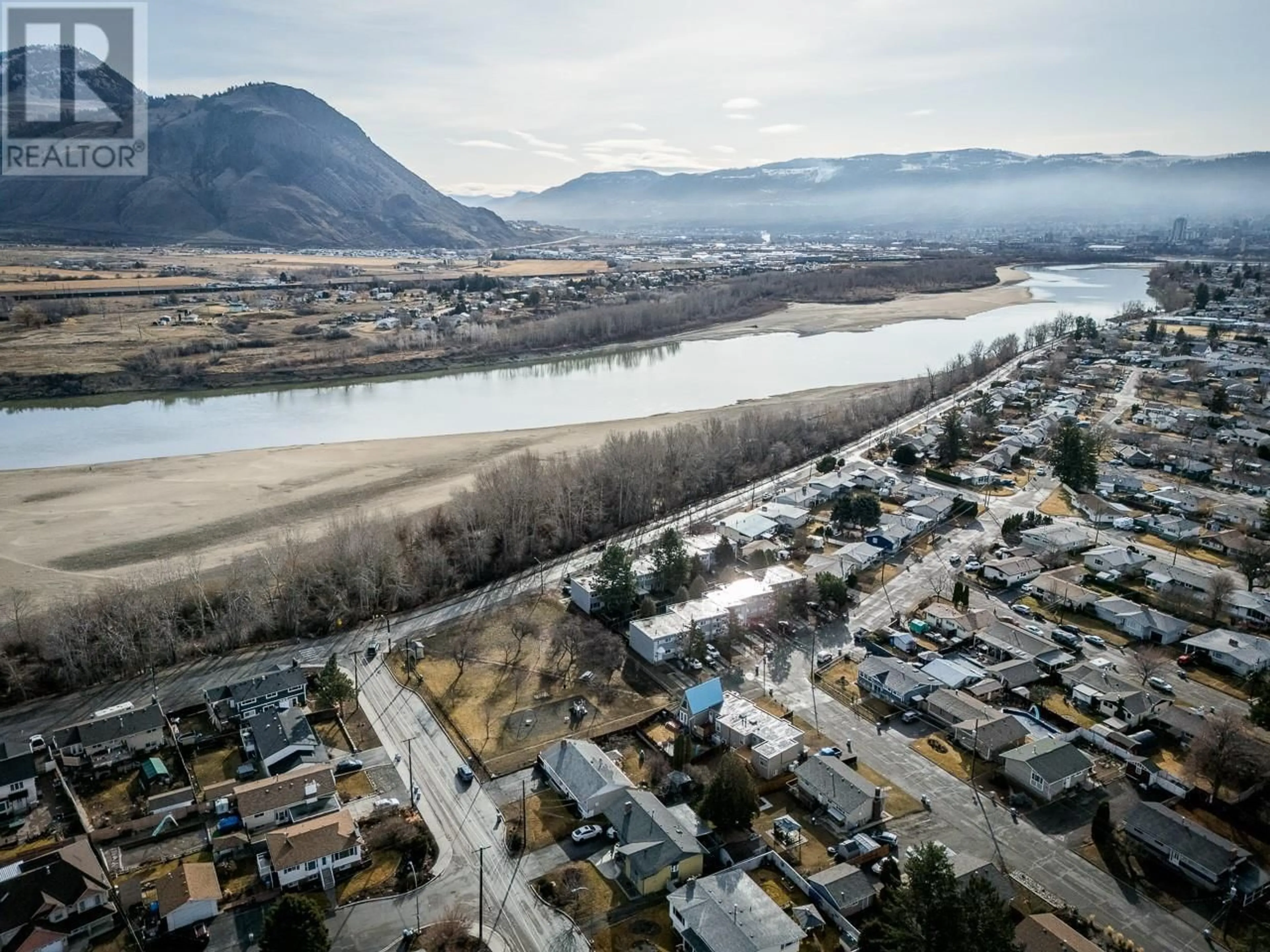 A pic from outside/outdoor area/front of a property/back of a property/a pic from drone, water/lake/river/ocean view for 611 RICHMOND Avenue, Kamloops British Columbia V2B1T4