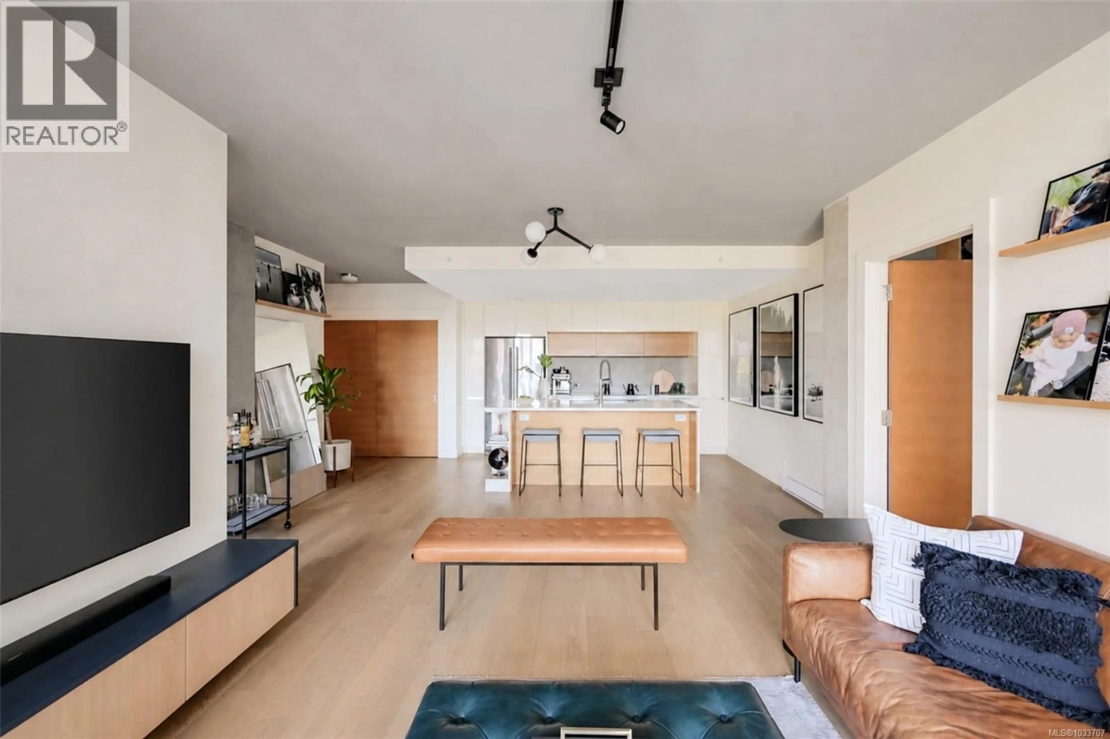 Living room with furniture, unknown for 301 - 989 JOHNSON STREET, Victoria British Columbia V8V0E3