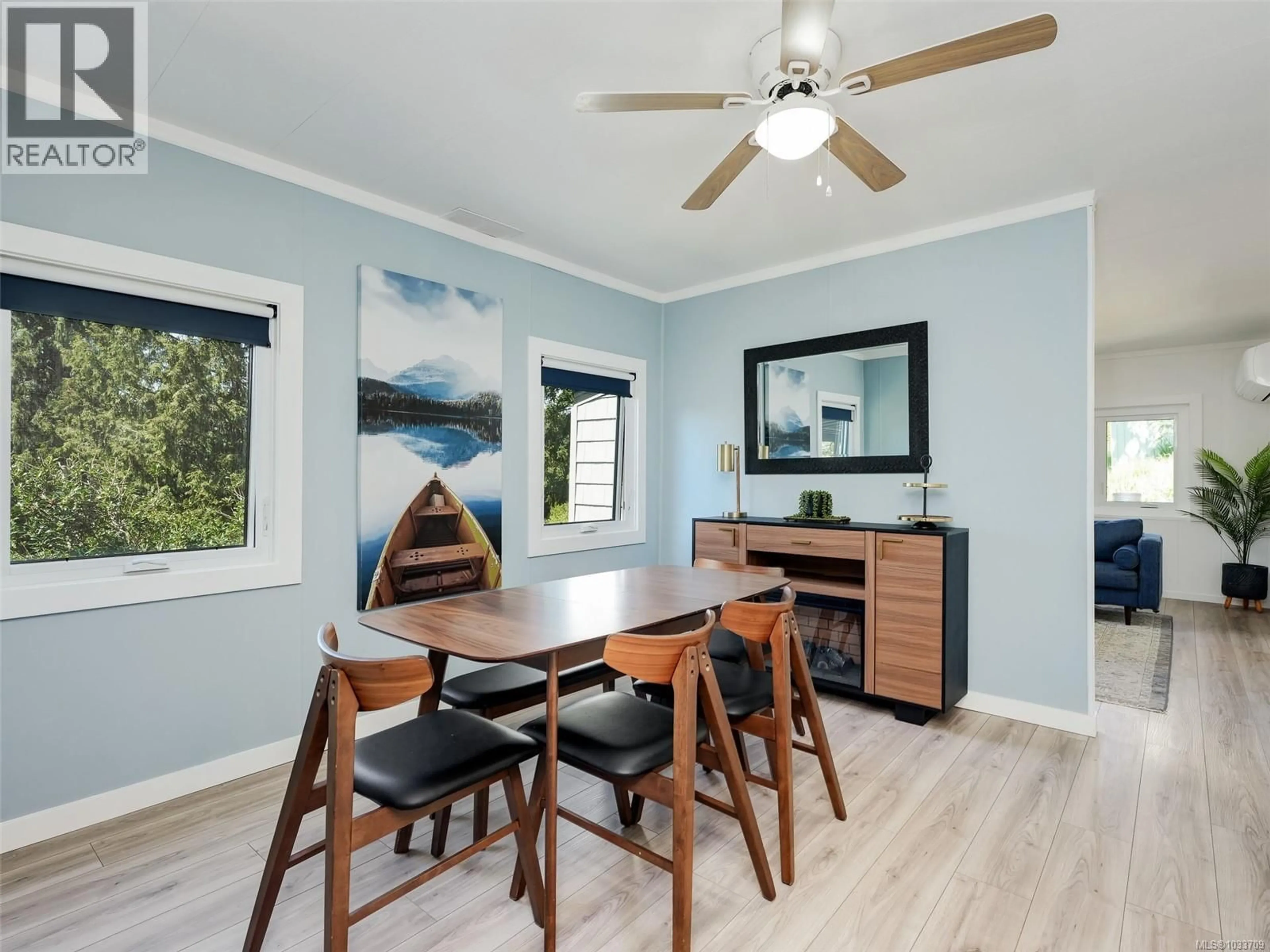 Dining room, wood/laminate floor for 25 - 2587 SELWYN ROAD, Langford British Columbia V9B4Y1