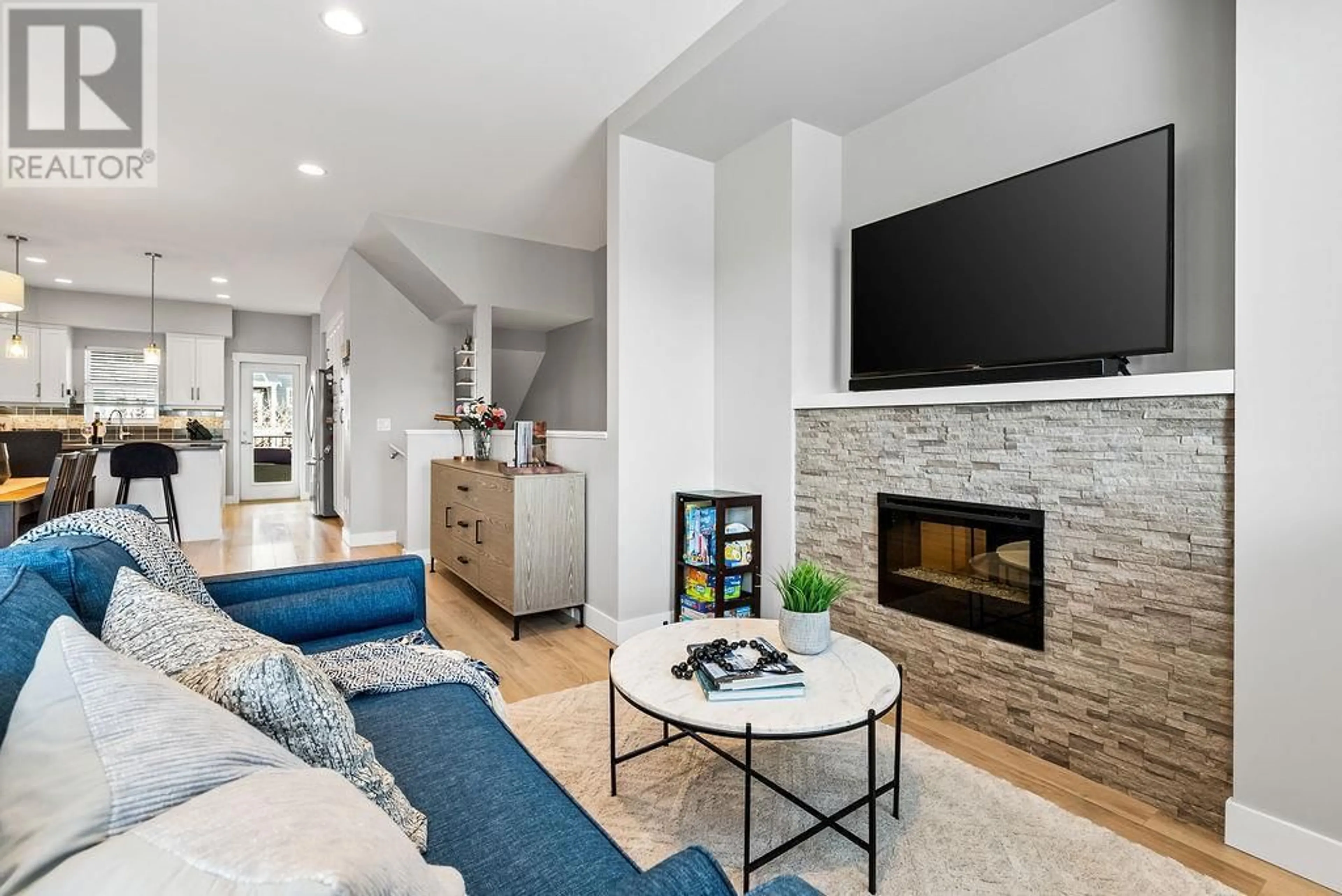 Living room with furniture, ceramic/tile floor for 20 - 2490 TUSCANY DRIVE, West Kelowna British Columbia V4T3M4