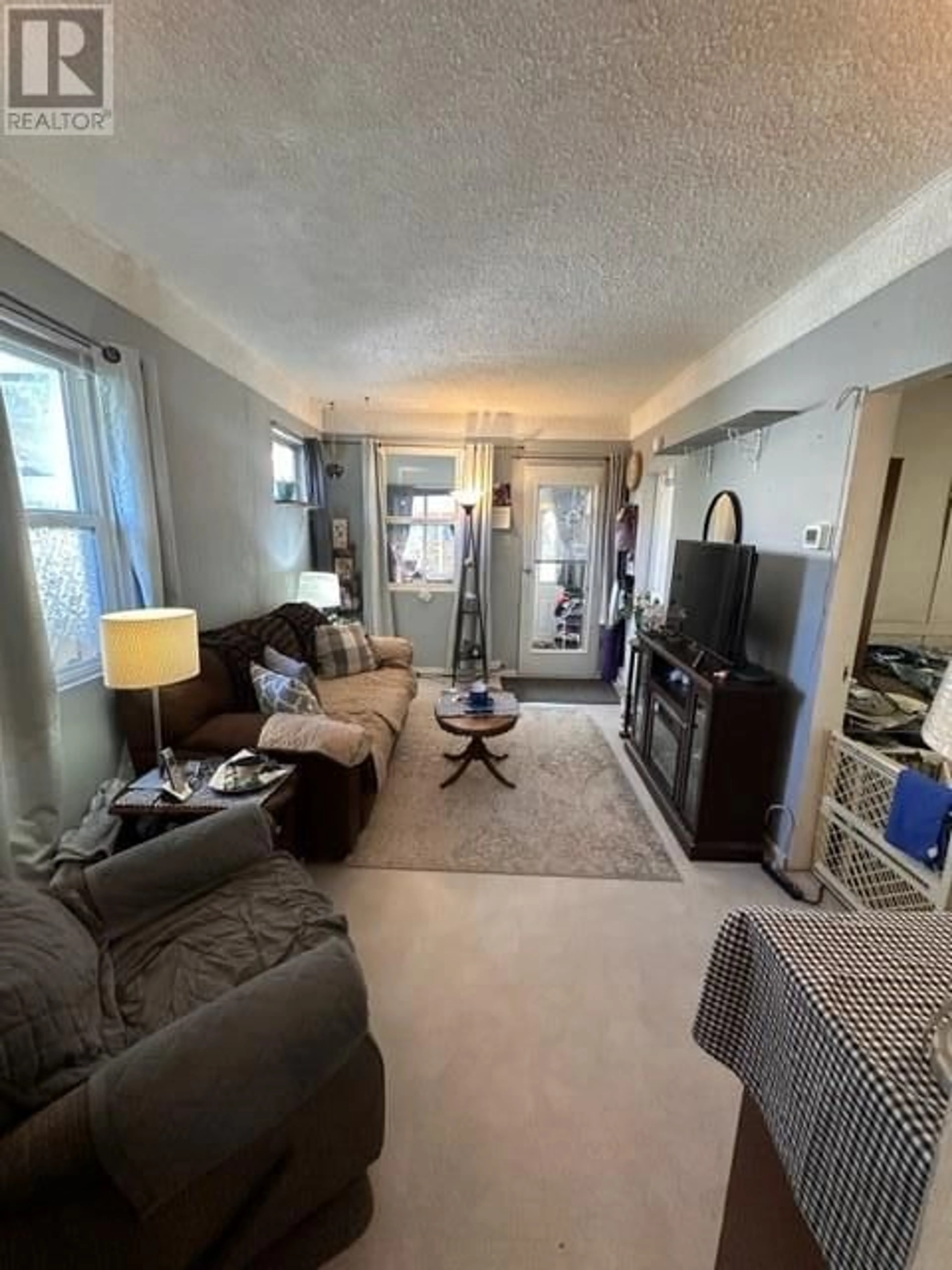 Living room with furniture, unknown for 1863 THIRD AVENUE, Trail British Columbia V1R1R2