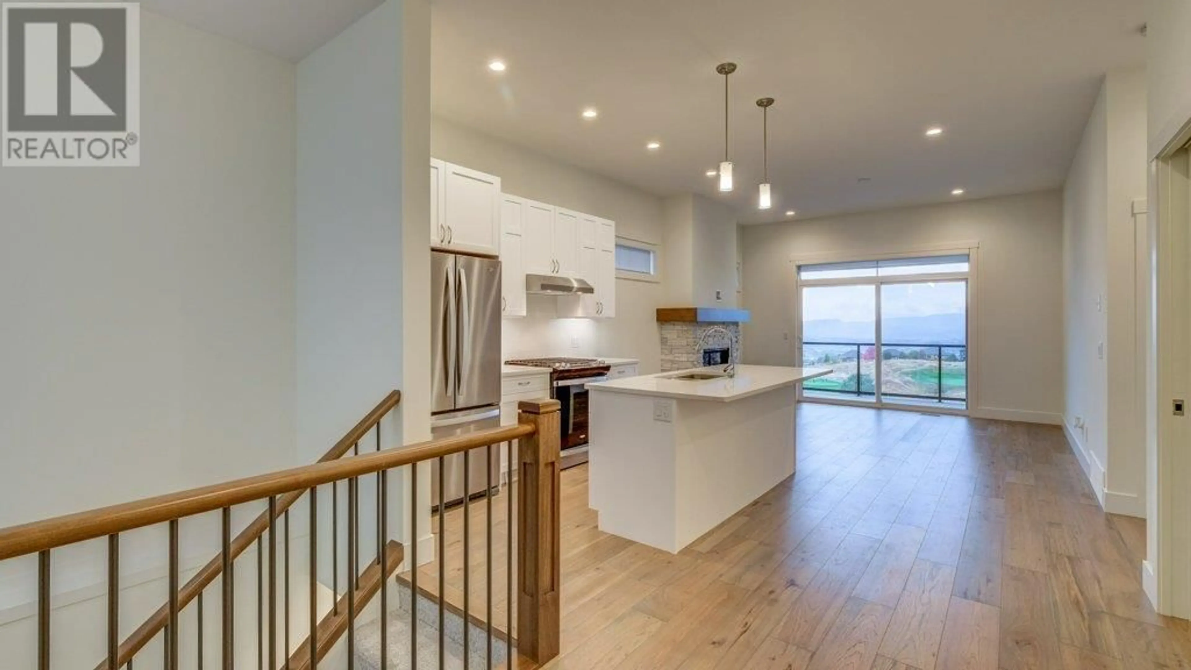 Open concept kitchen, unknown for 1428 Tower Ranch Drive, Kelowna British Columbia V1P1T8