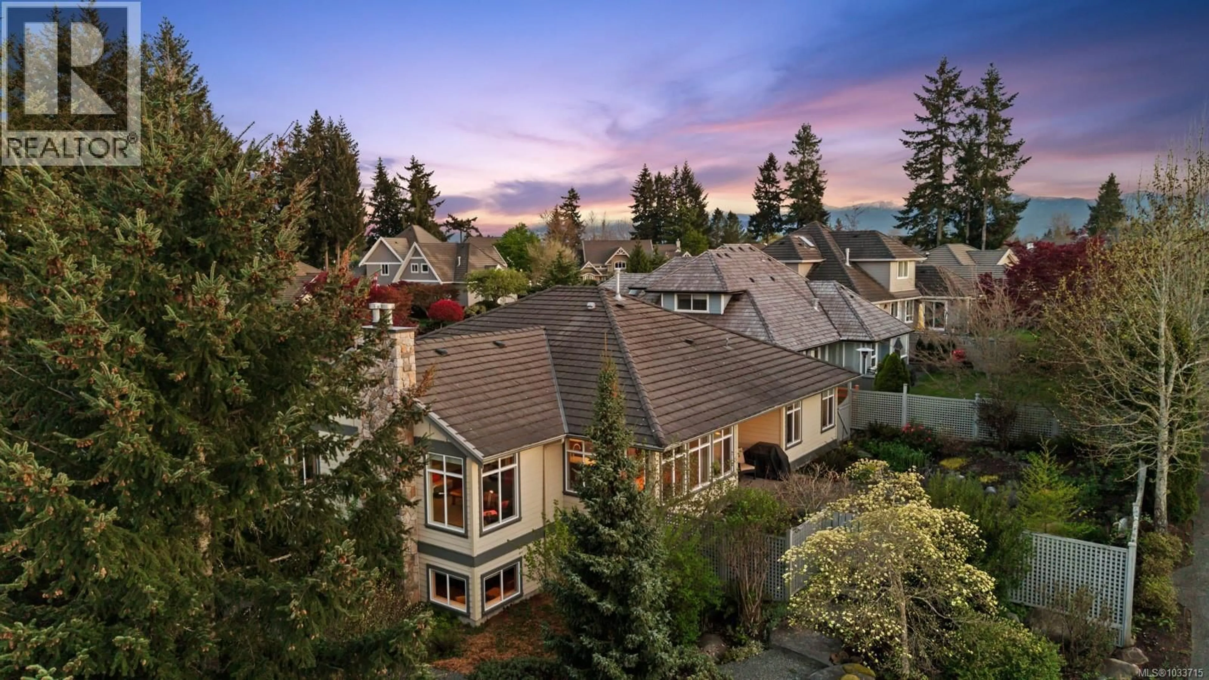 A pic from outside/outdoor area/front of a property/back of a property/a pic from drone, mountain view for 3363 MAJESTIC DRIVE, Courtenay British Columbia V9N9X6