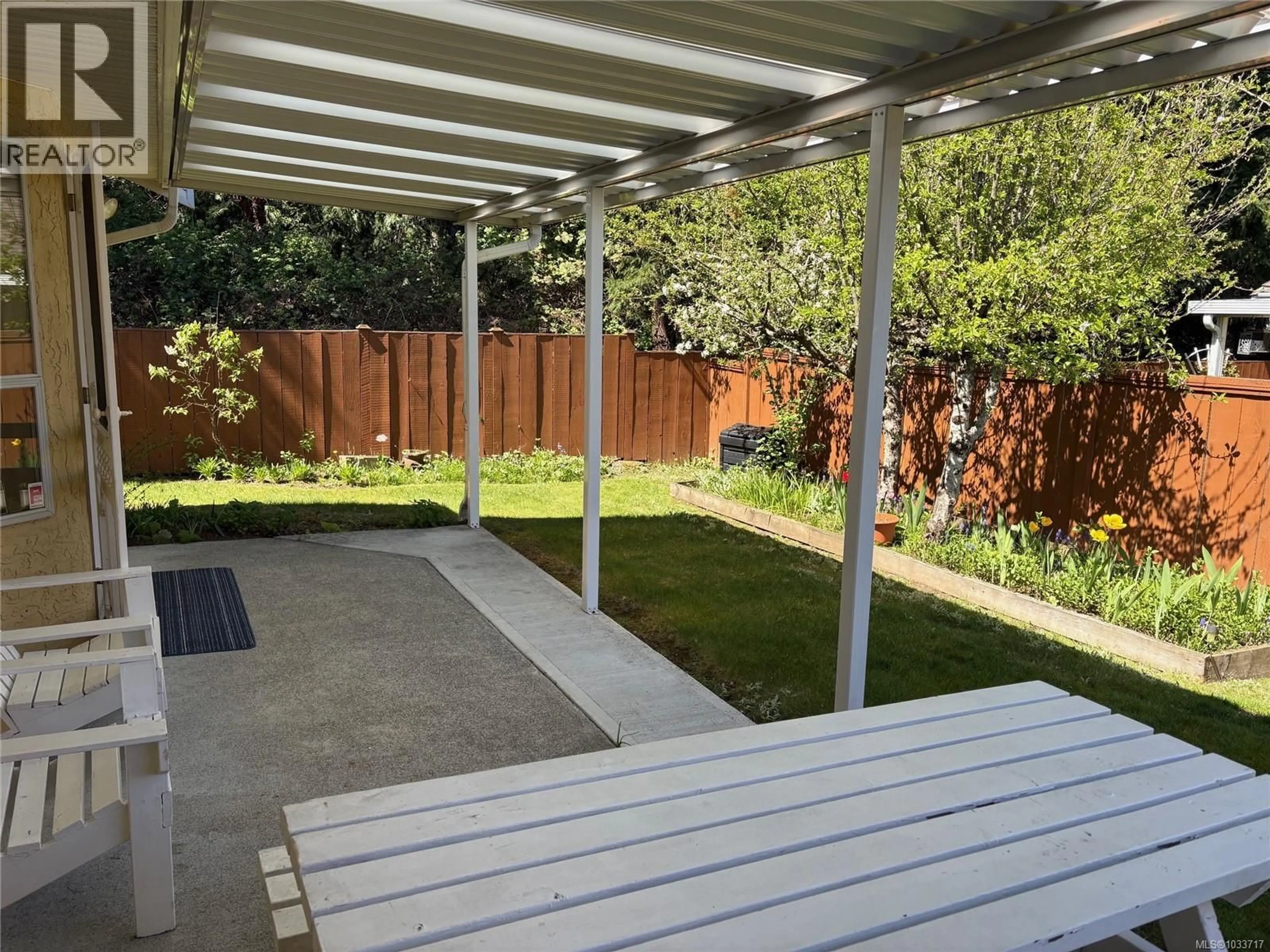 Patio, street for 12 - 4750 UPLANDS DRIVE, Nanaimo British Columbia V9T5V1