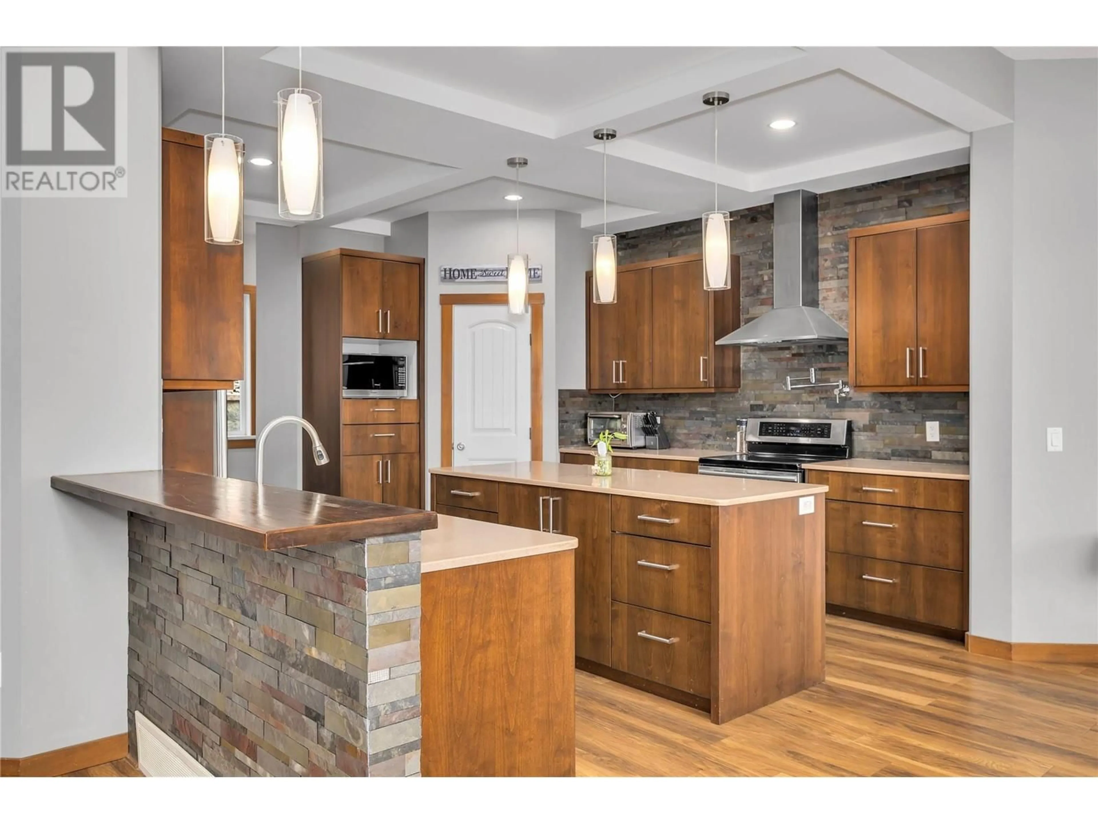 Open concept kitchen, unknown for 13598 Townsend Drive, Lake Country British Columbia V4V2S8