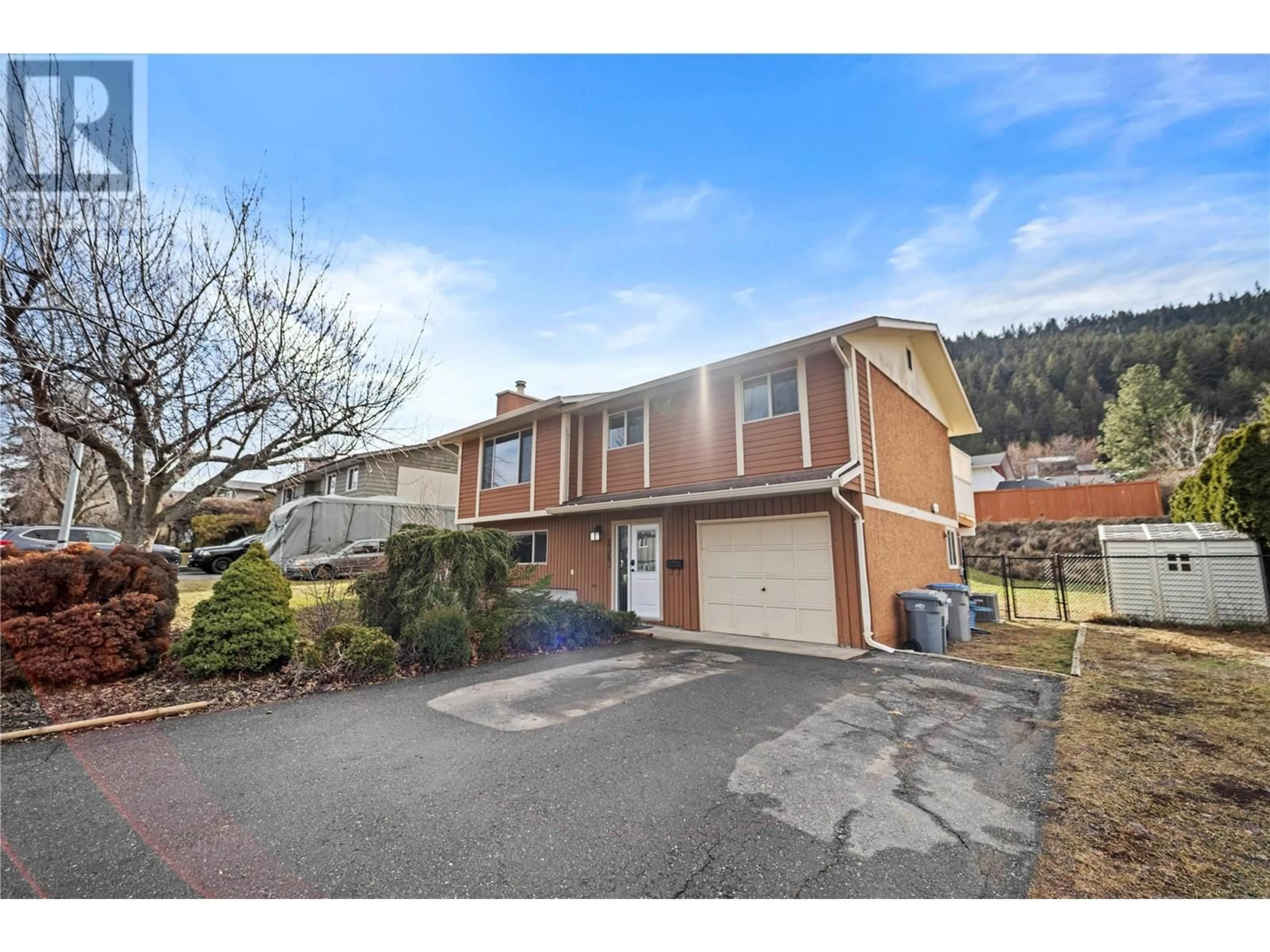 A pic from outside/outdoor area/front of a property/back of a property/a pic from drone, street for 2363 NECHAKO Drive, Kamloops British Columbia V2E1T8