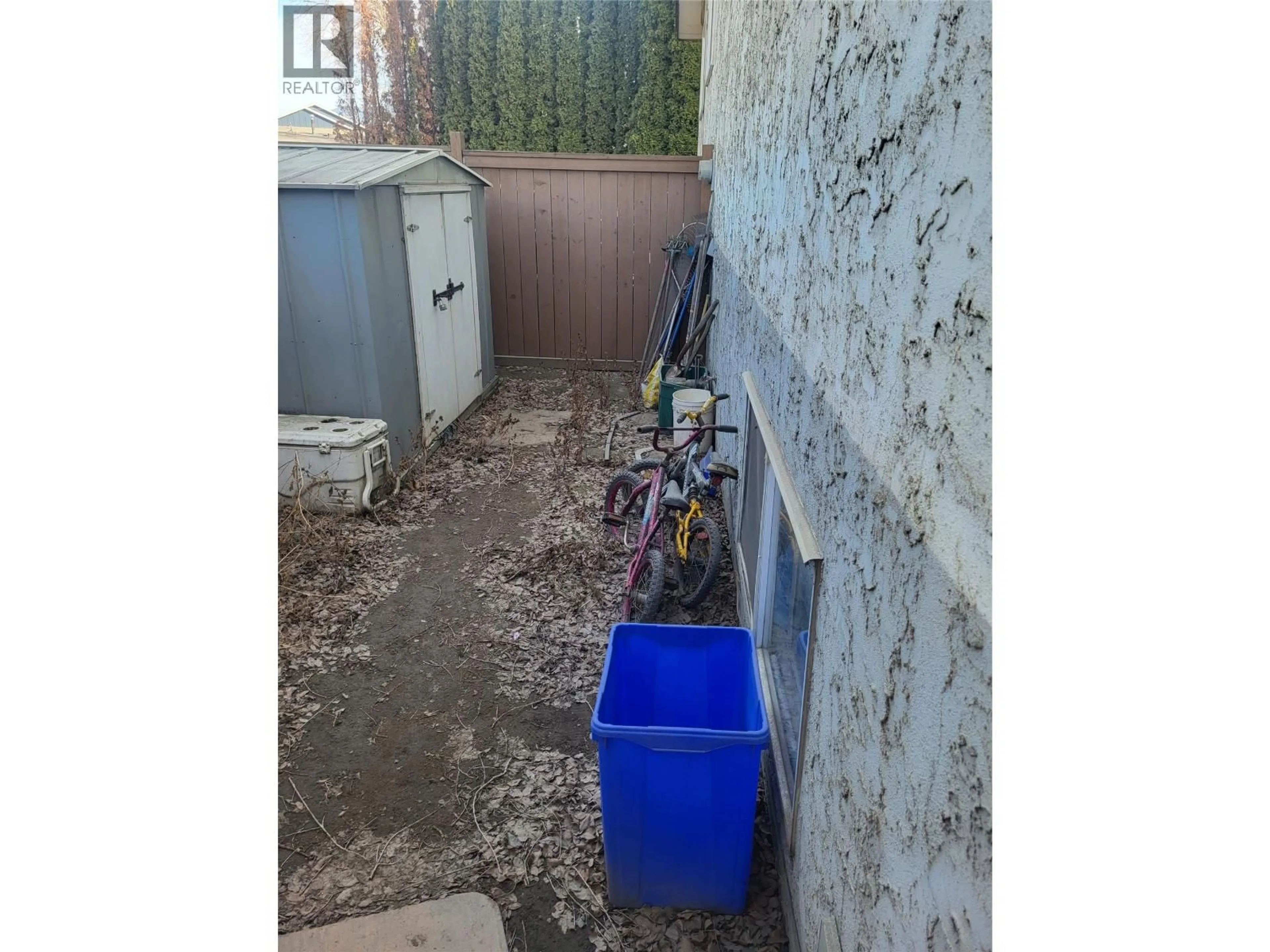 Laundry room for 1386 OTTAWA PLACE, Kamloops British Columbia V2B7W4
