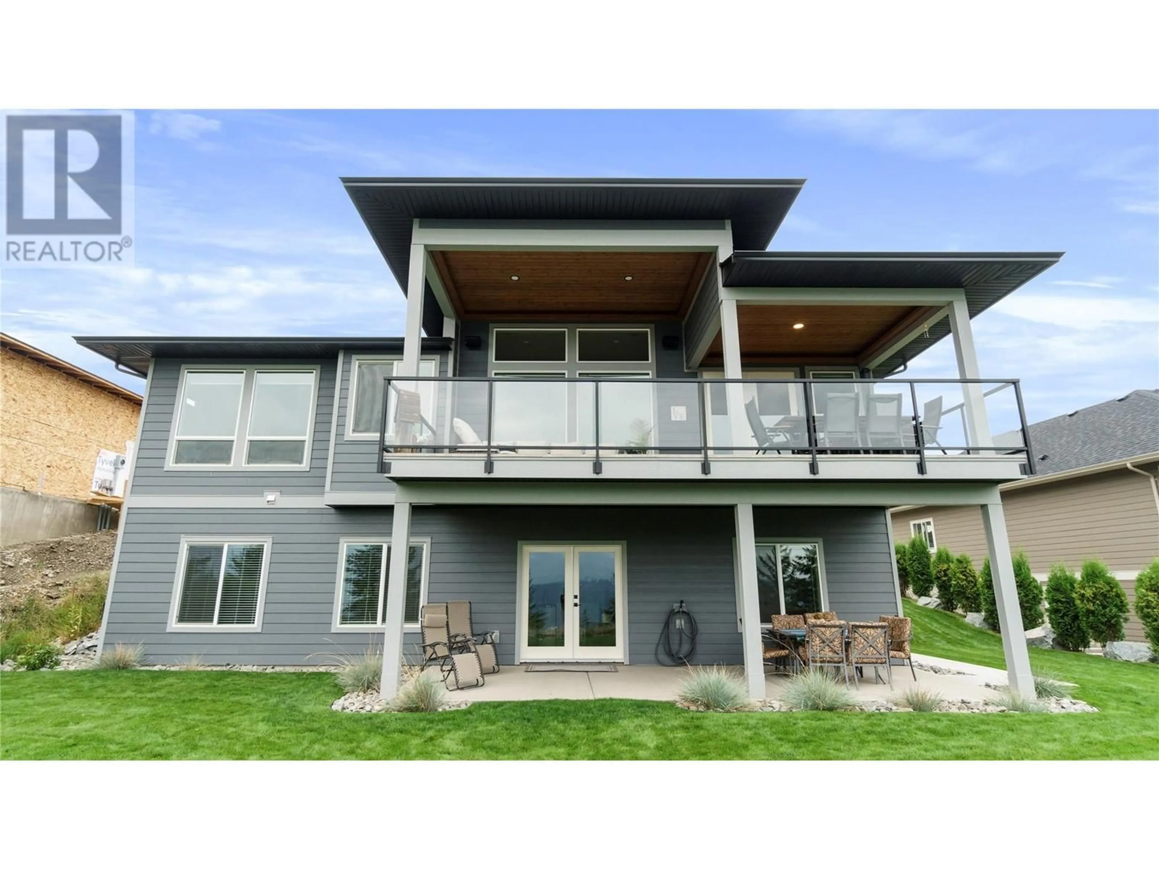 Home with vinyl exterior material, unknown for 2510 HIGHLANDS DRIVE, Blind Bay British Columbia V0E1H2