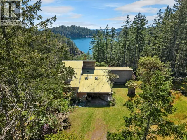1395 MANZANITA ROAD, Cortes Island 2