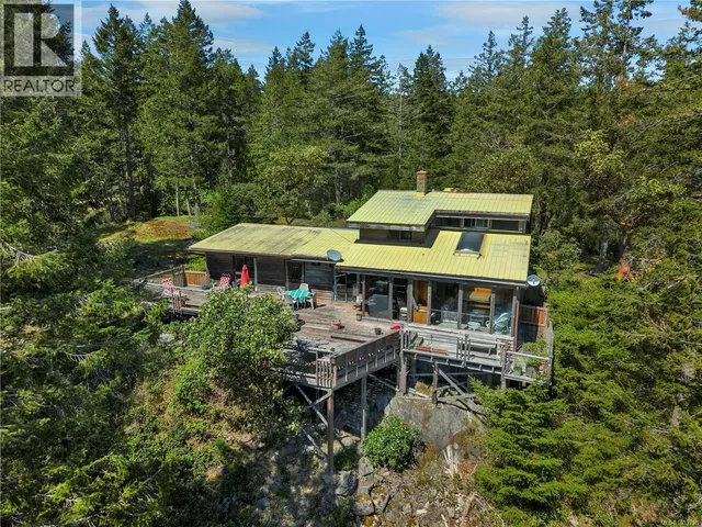 1395 MANZANITA ROAD, Cortes Island 5