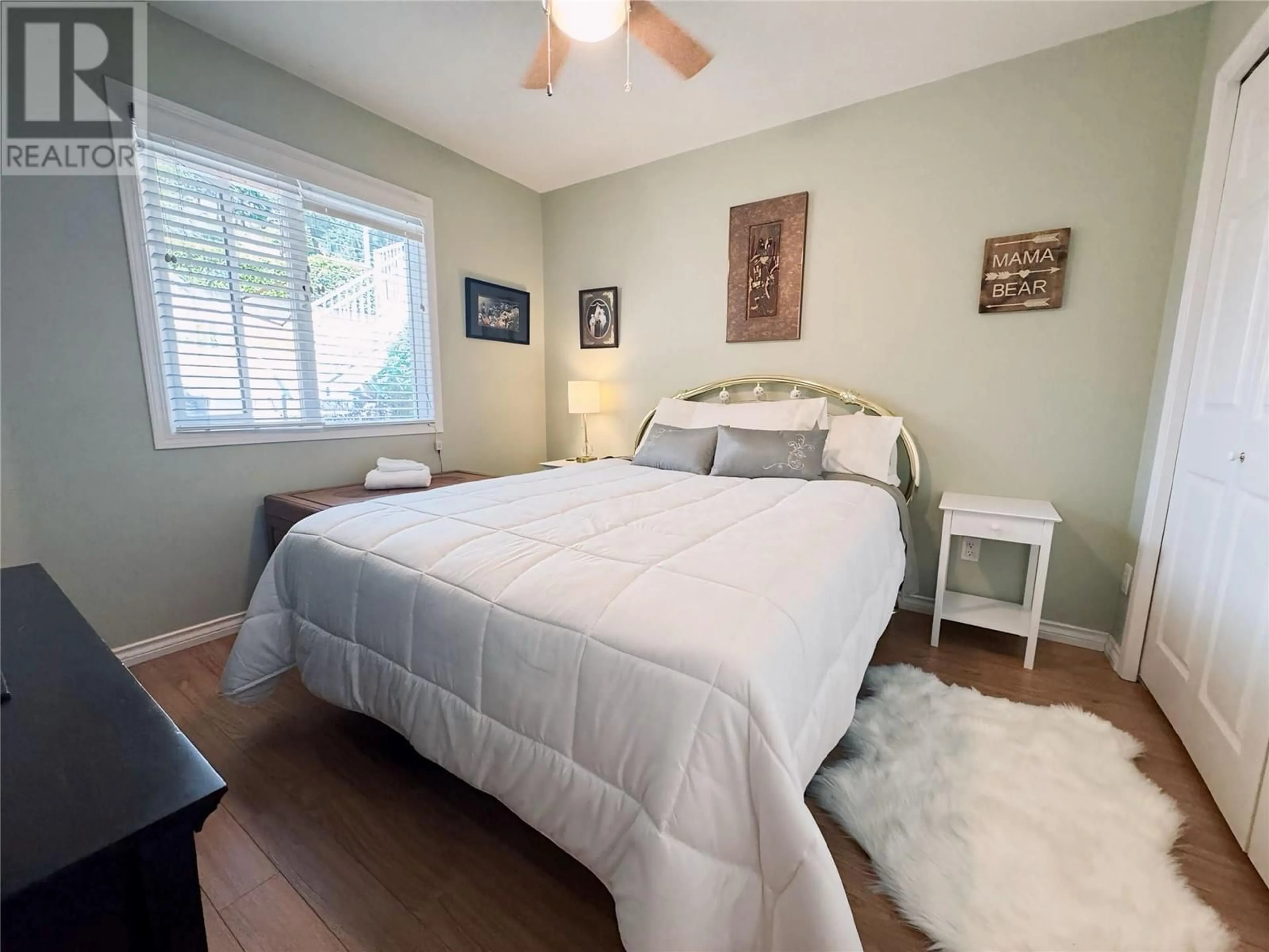 Bedroom with bed, unknown for 4630 Ponderosa Drive Unit# 116 Lot# 28, Peachland British Columbia V0H1X5