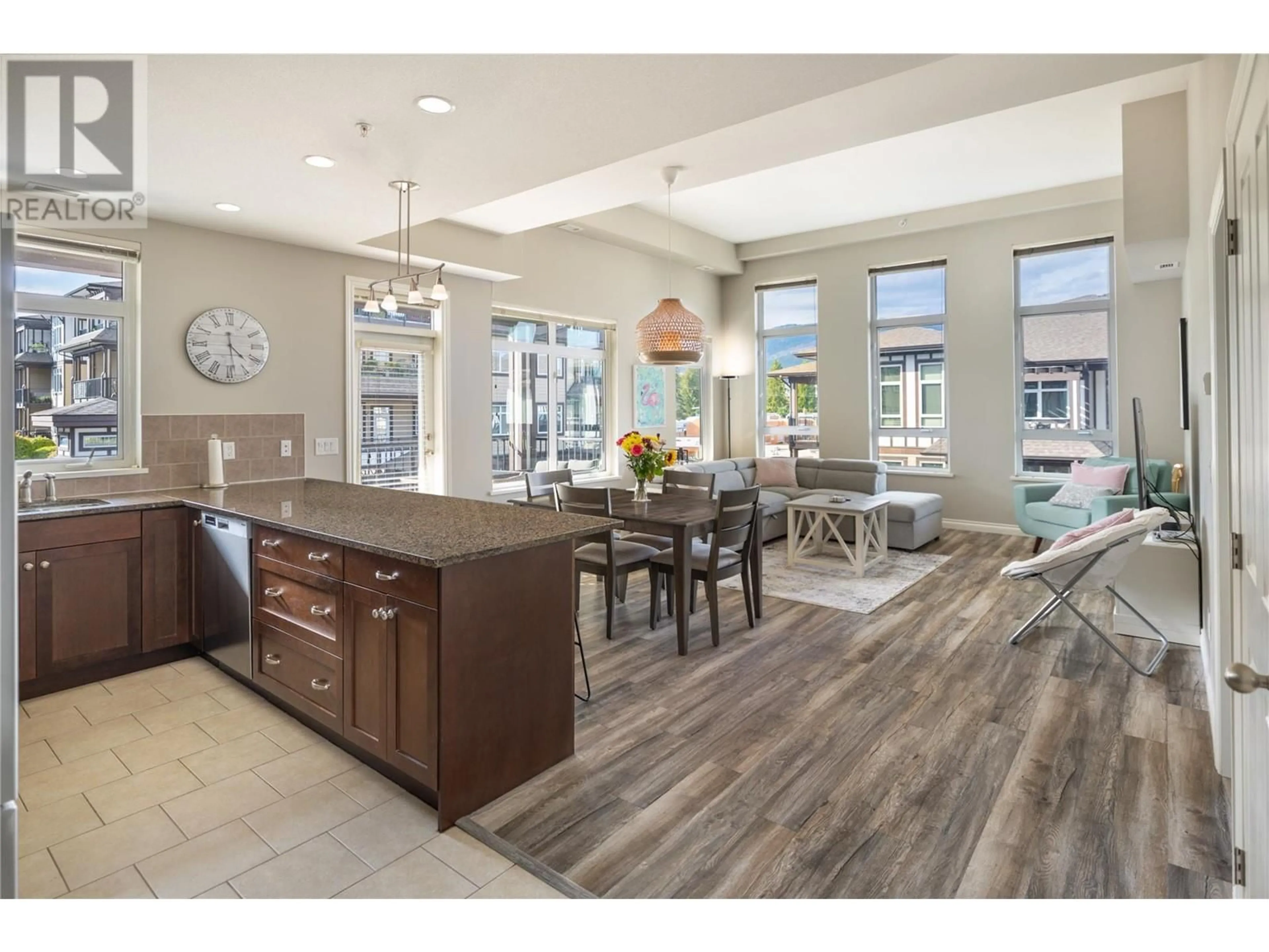 Open concept kitchen, ceramic/tile floor for 4401 - 3842 OLD OKANAGAN HIGHWAY, West Kelowna British Columbia V4T3G7
