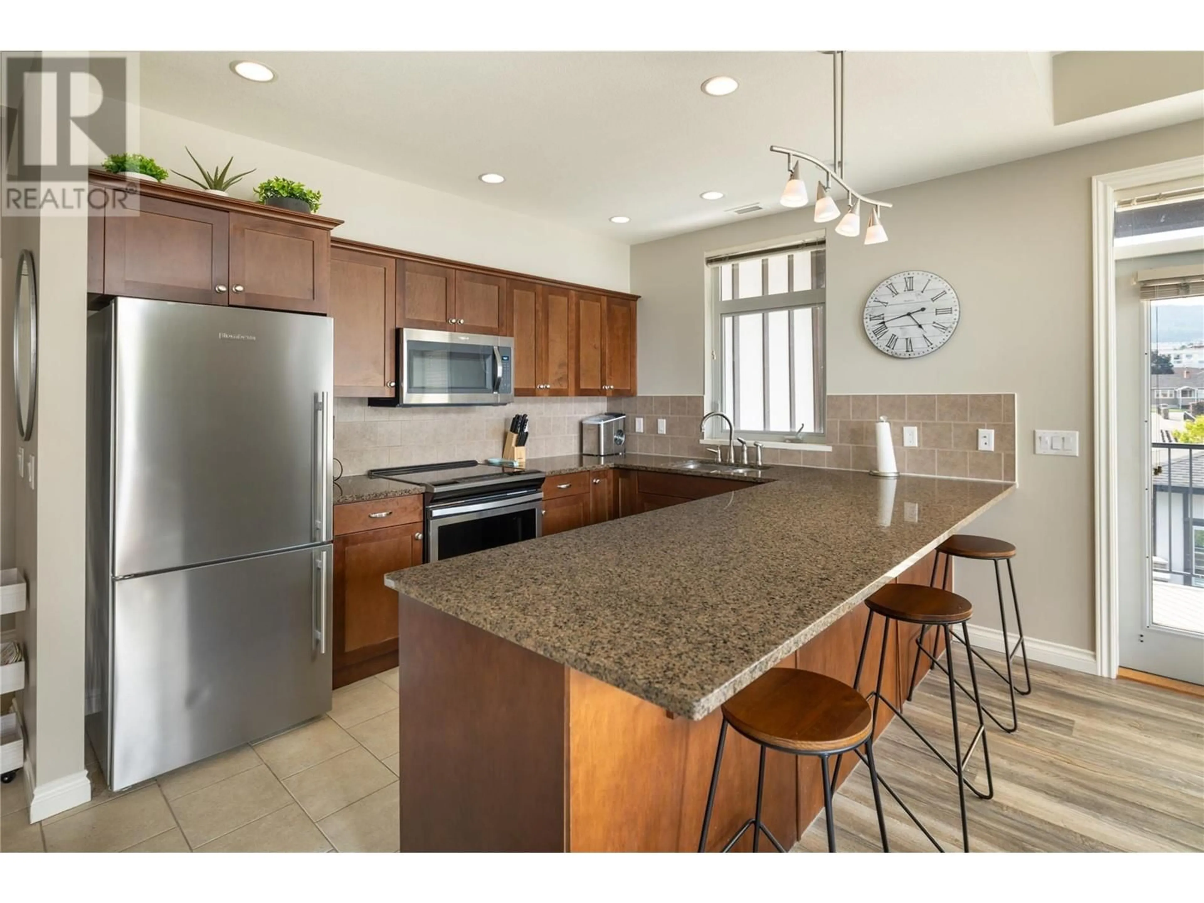 Open concept kitchen, ceramic/tile floor for 4401 - 3842 OLD OKANAGAN HIGHWAY, West Kelowna British Columbia V4T3G7