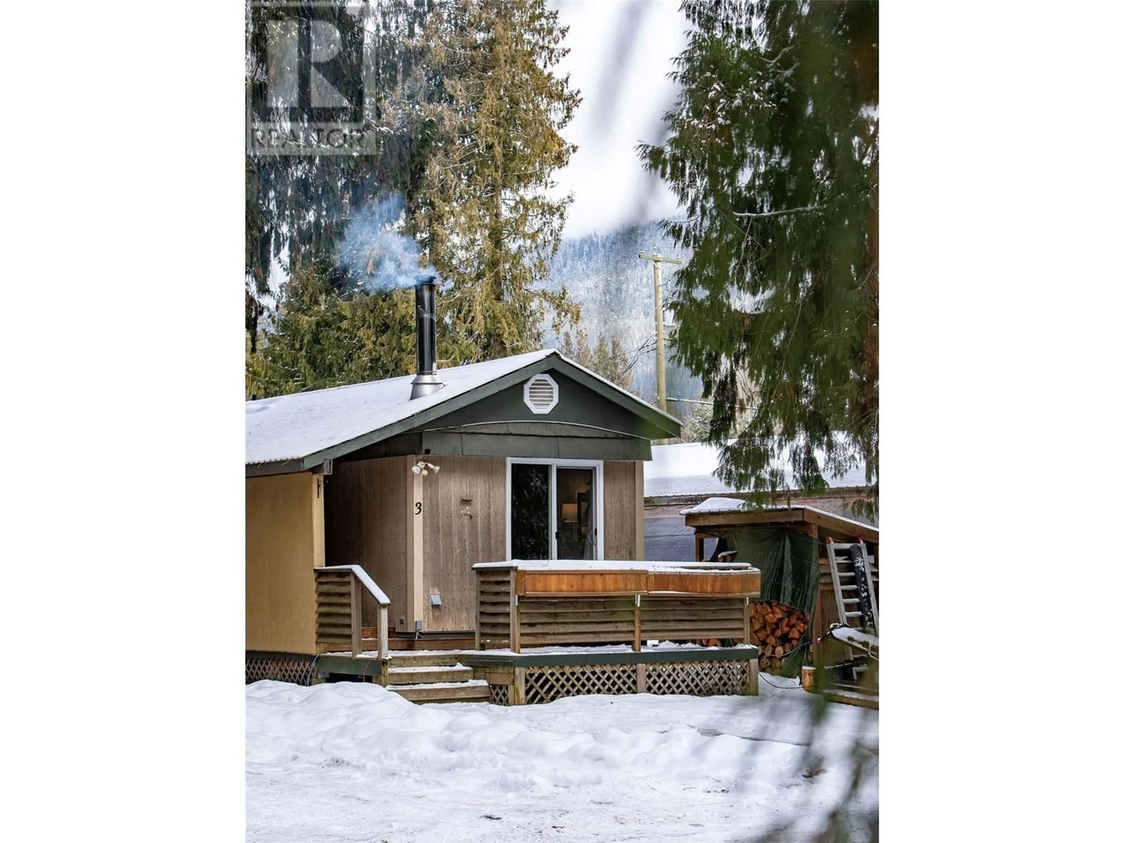 Unknown for 3 - 1079 LUNDELL ROAD, Revelstoke British Columbia V0E2S0