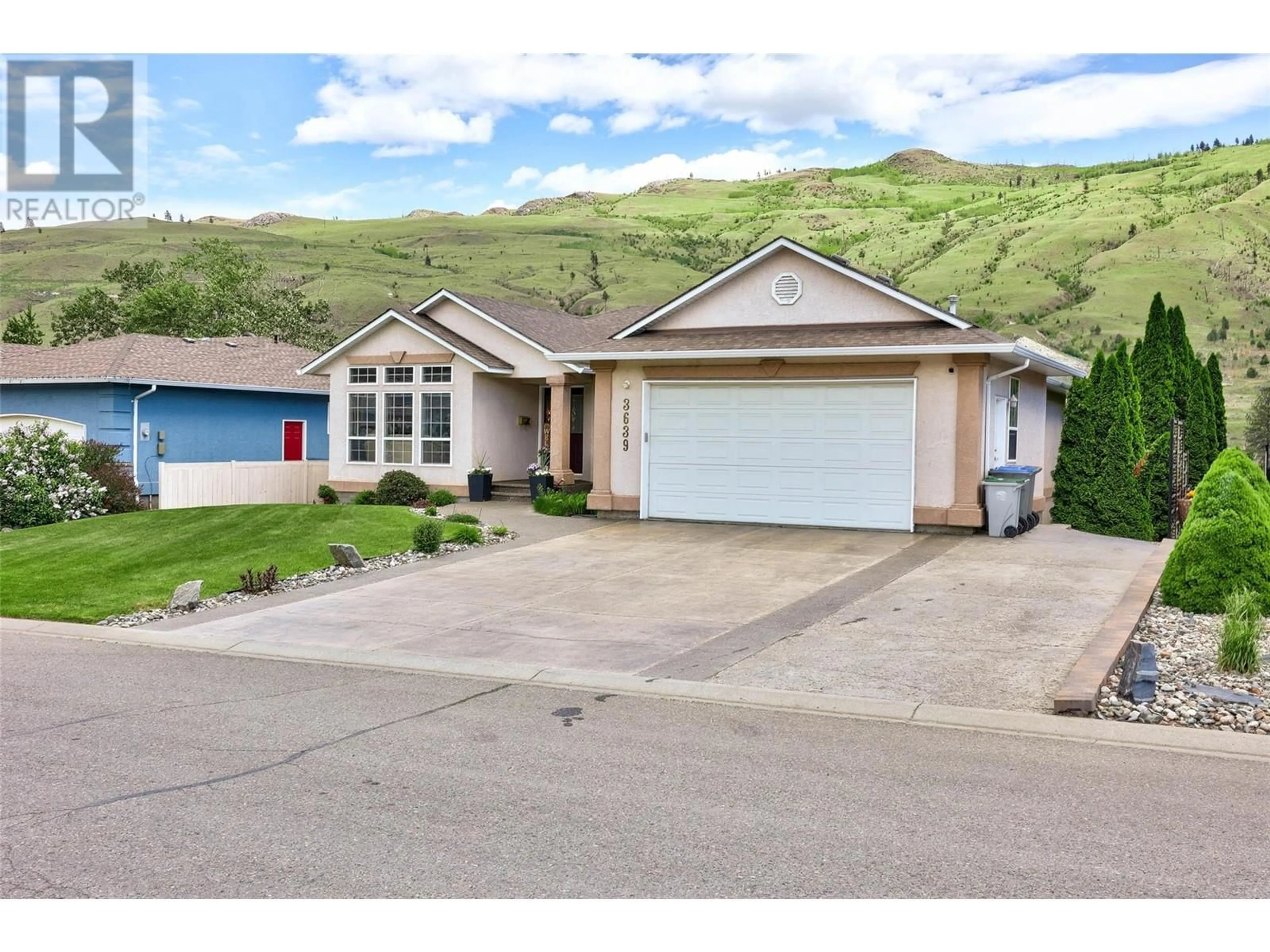 Home with vinyl exterior material, street for 3639 OVERLANDER DRIVE, Kamloops British Columbia V2B8L7