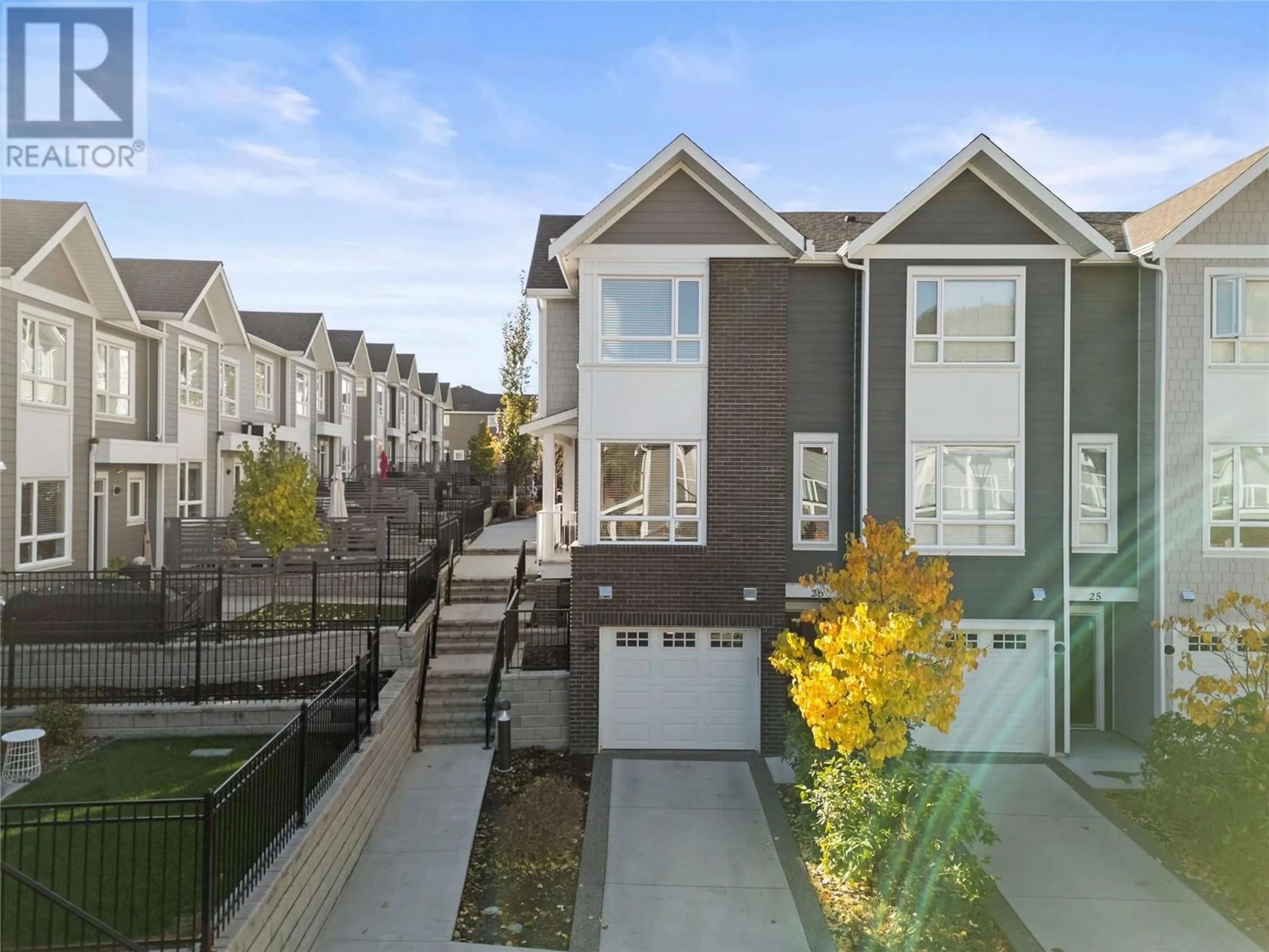 Home with vinyl exterior material, street for 26 - 13098 SHORELINE WAY, Lake Country British Columbia V4V0A8