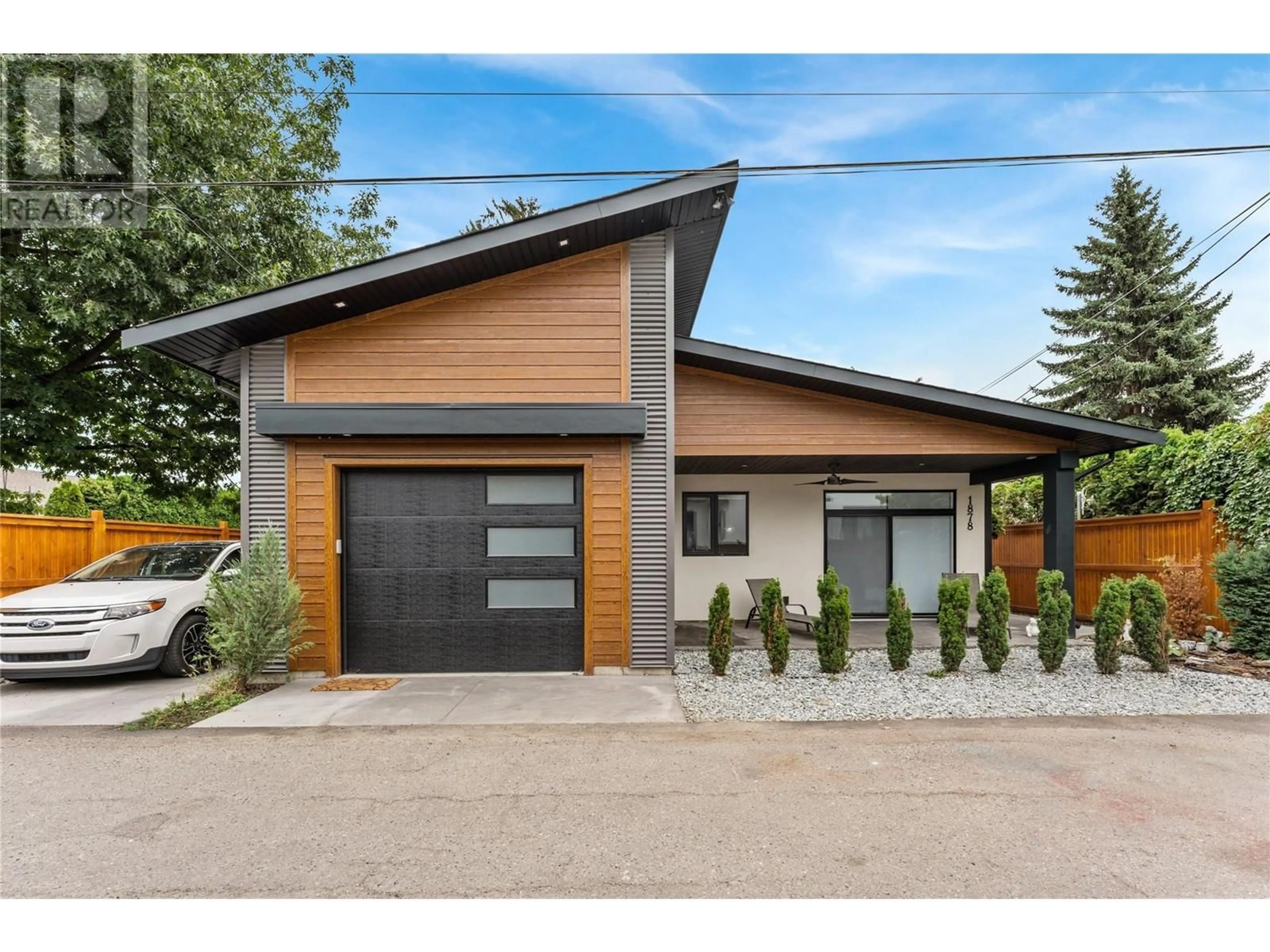 Home with brick exterior material, street for 1876-1878 ETHEL STREET, Kelowna British Columbia V1Y2Z4