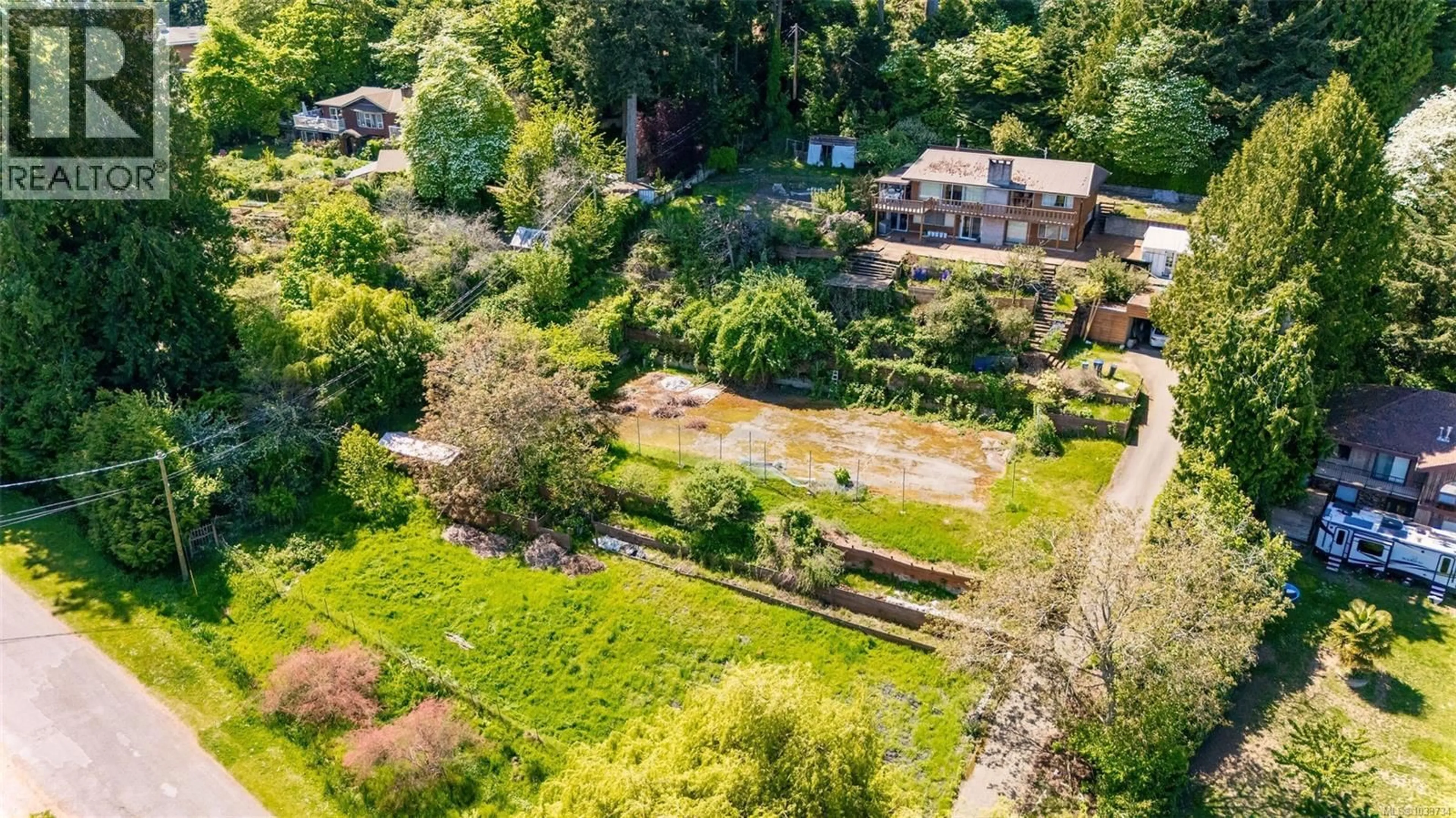 A pic from outside/outdoor area/front of a property/back of a property/a pic from drone, street for 1357 LEASK ROAD, Nanaimo British Columbia V9X1P8
