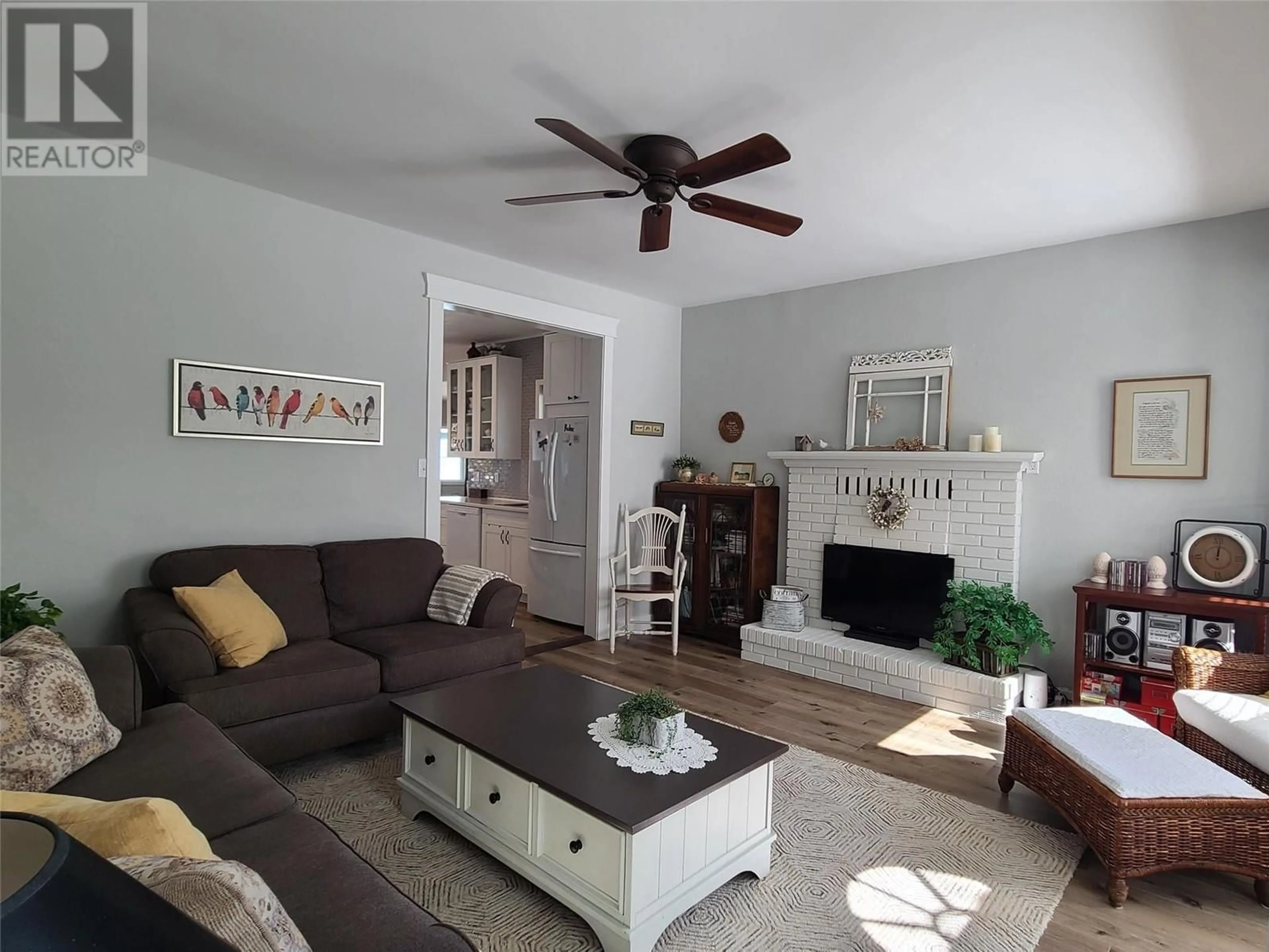 Living room with furniture, unknown for 5706 BUTLER STREET, Summerland British Columbia V0H1Z1