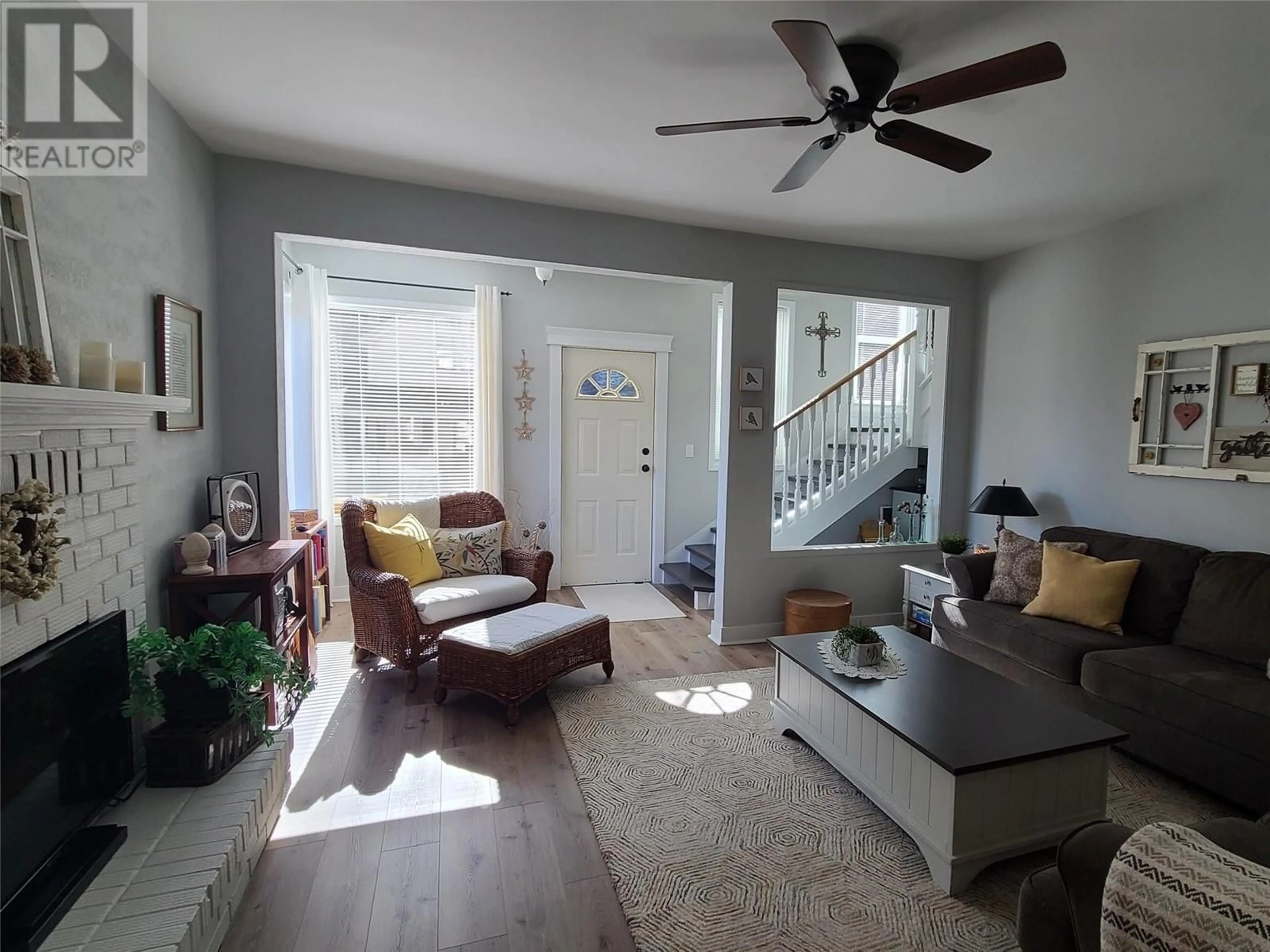 Living room with furniture, unknown for 5706 BUTLER STREET, Summerland British Columbia V0H1Z1