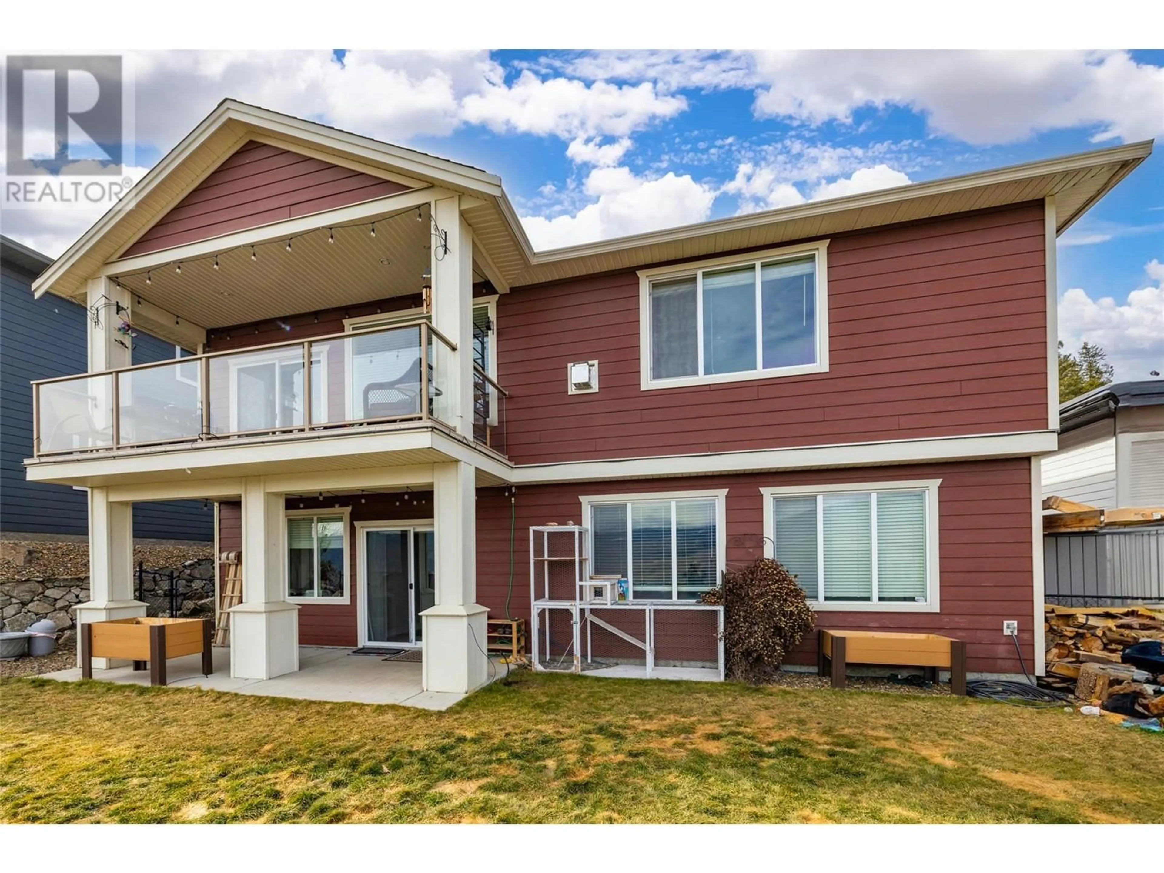 Home with vinyl exterior material, unknown for 9749 SANTINA ROAD, Lake Country British Columbia V4V2R9