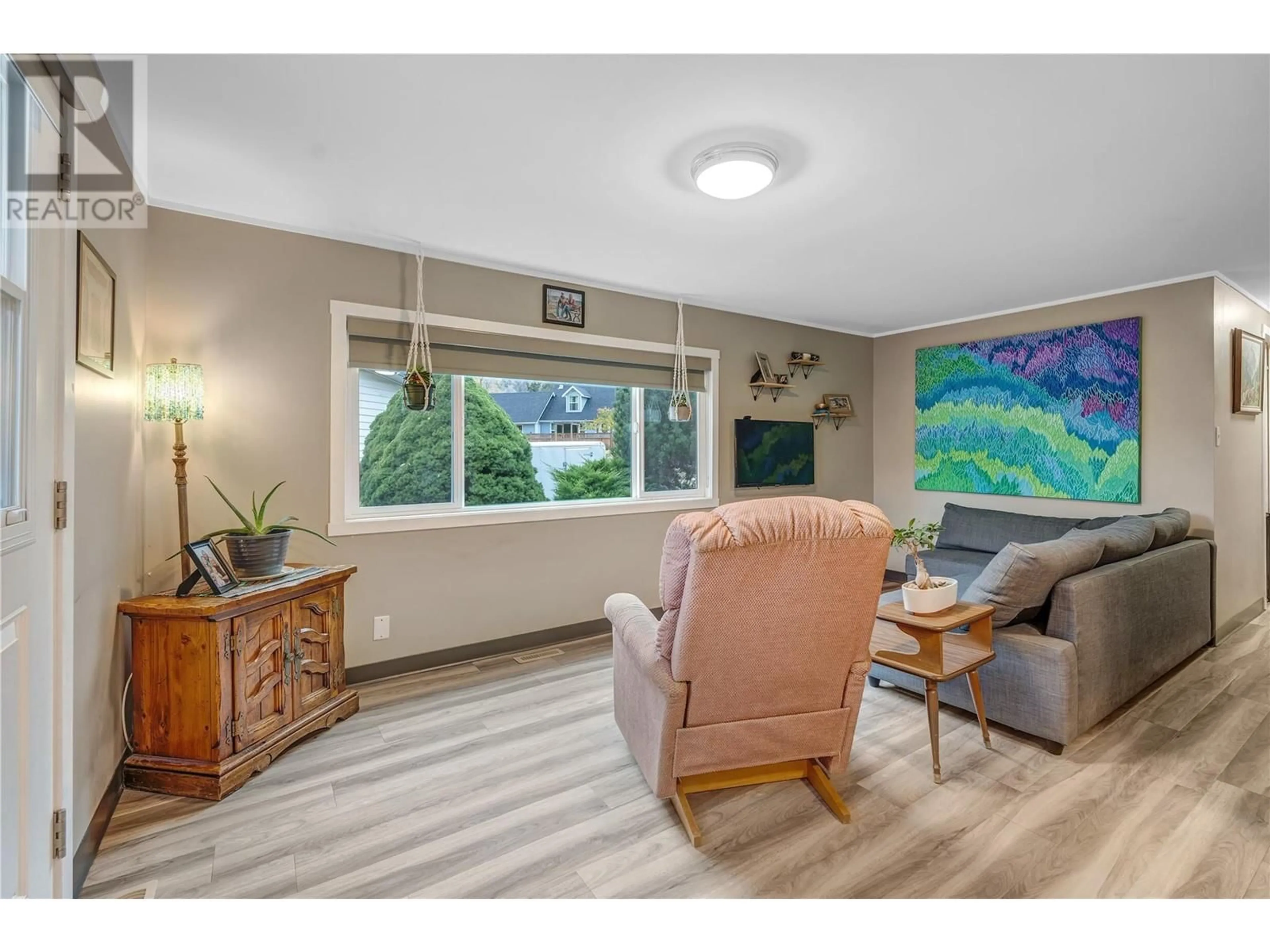 Living room with furniture, unknown for 4740 MIMAC COURT, Okanagan Falls British Columbia V0H1R2