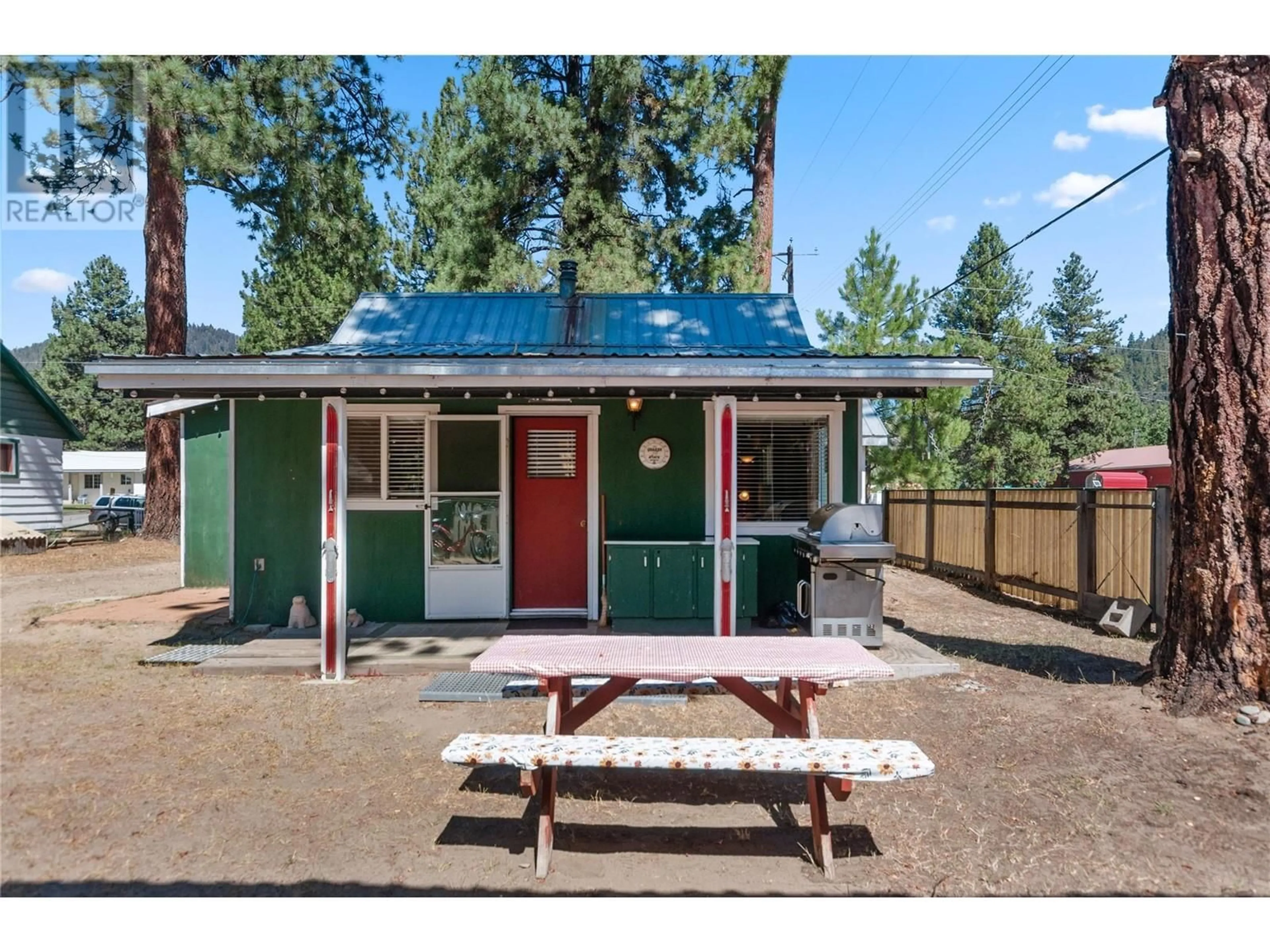 Patio, street for 141 1ST STREET, Tulameen British Columbia V0X1W0