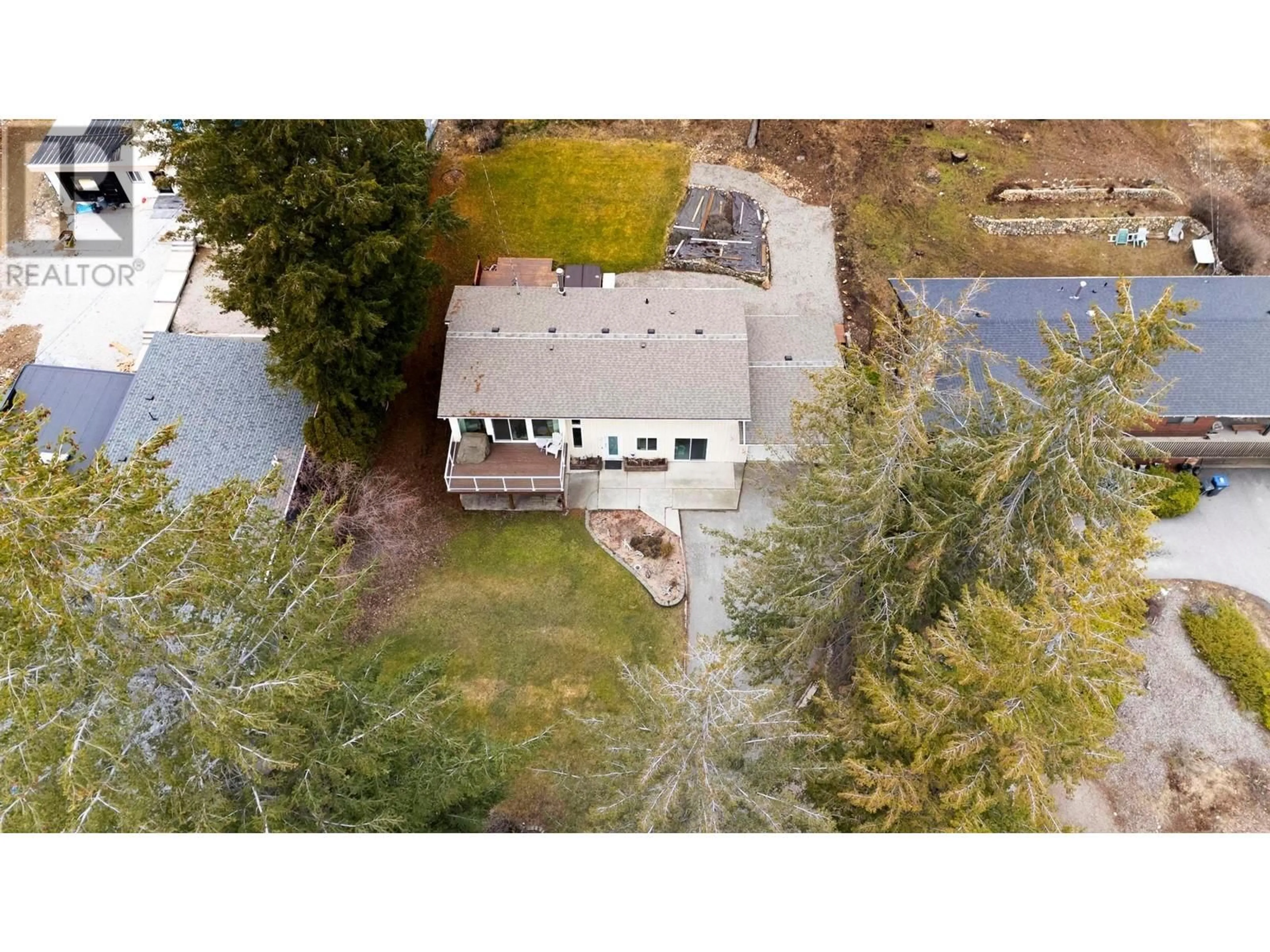 A pic from outside/outdoor area/front of a property/back of a property/a pic from drone, water/lake/river/ocean view for 1338 PARKINSON ROAD, West Kelowna British Columbia V1Z2R7