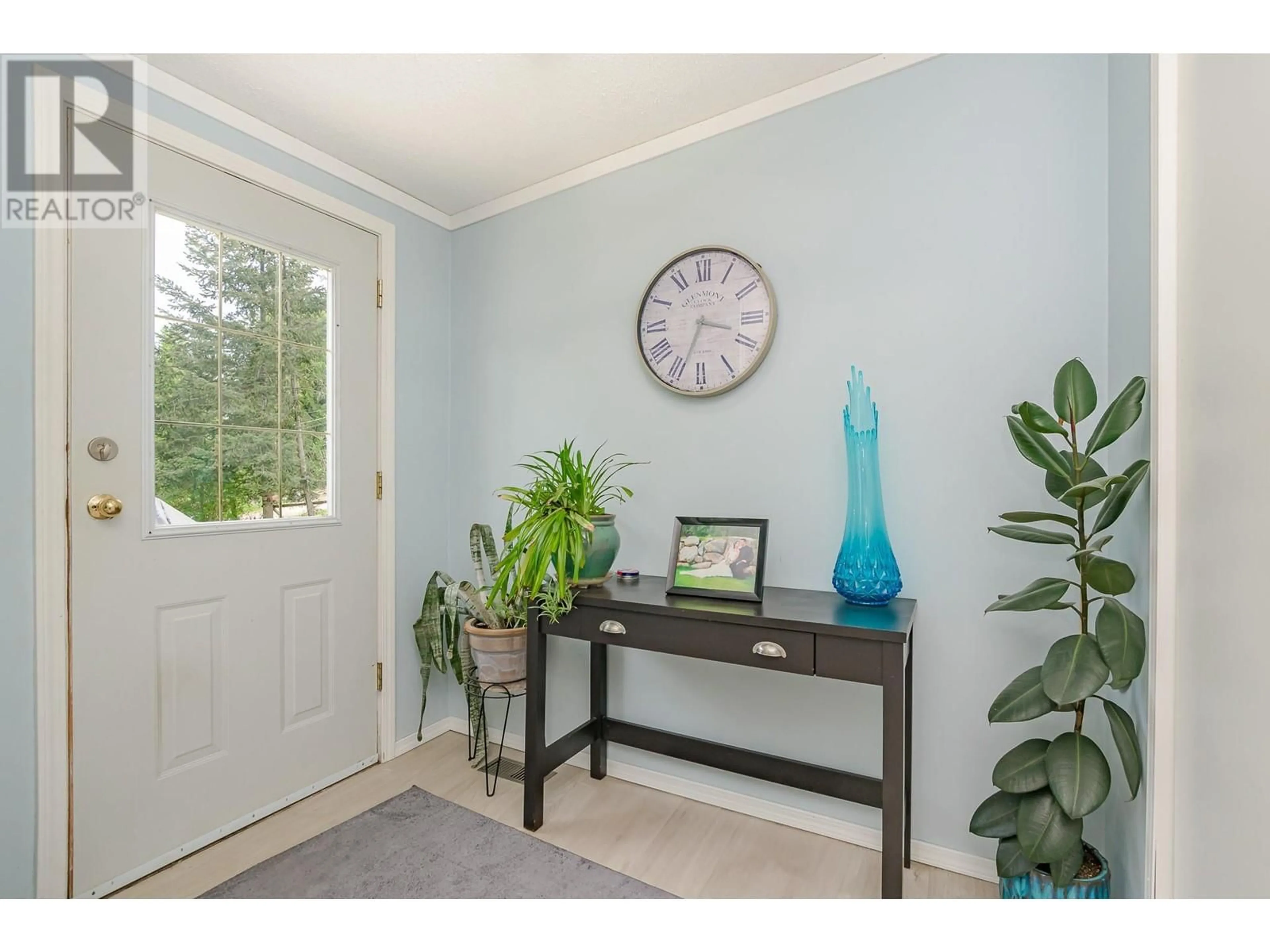 Indoor entryway for 725 ABBINGTON LANE, Tappen British Columbia V0E2X0