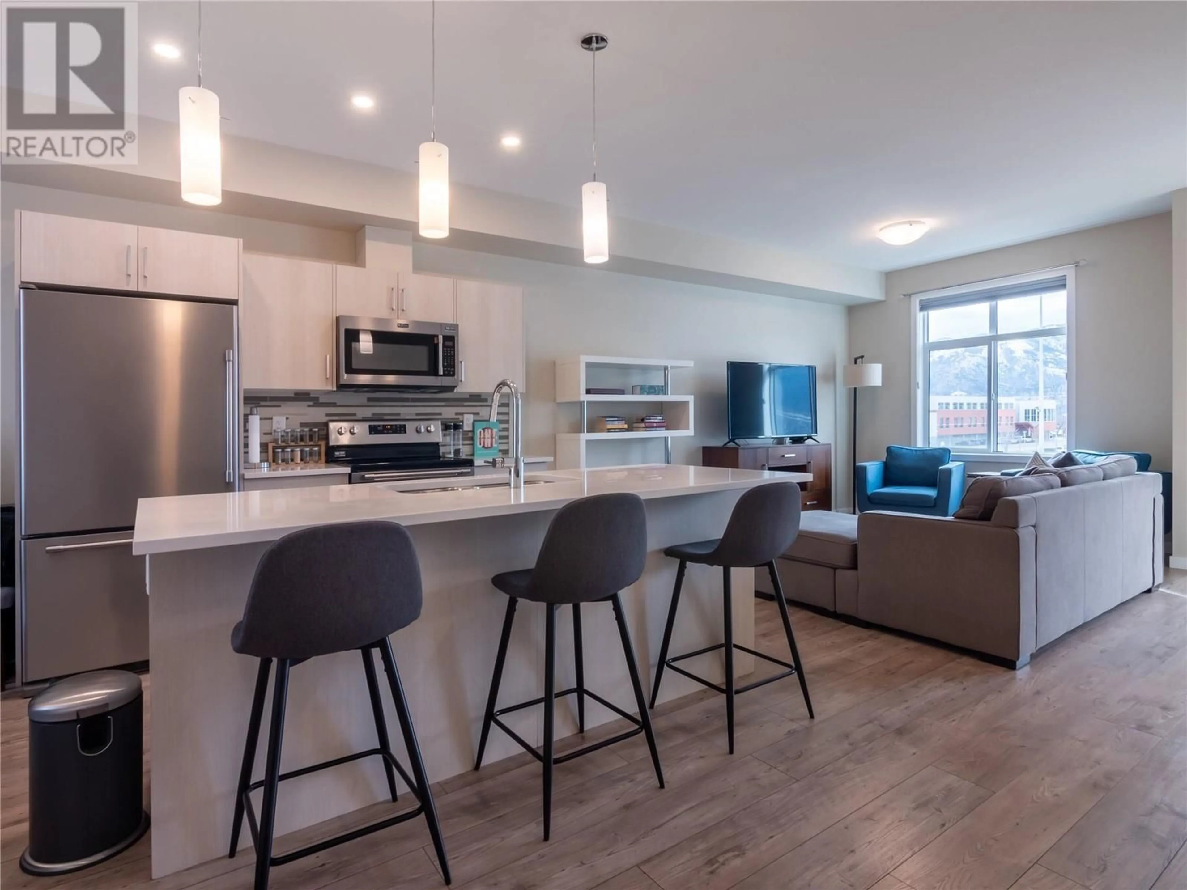 Open concept kitchen, unknown for 388 Eckhardt Avenue E Unit# 106, Penticton British Columbia V2A0C7