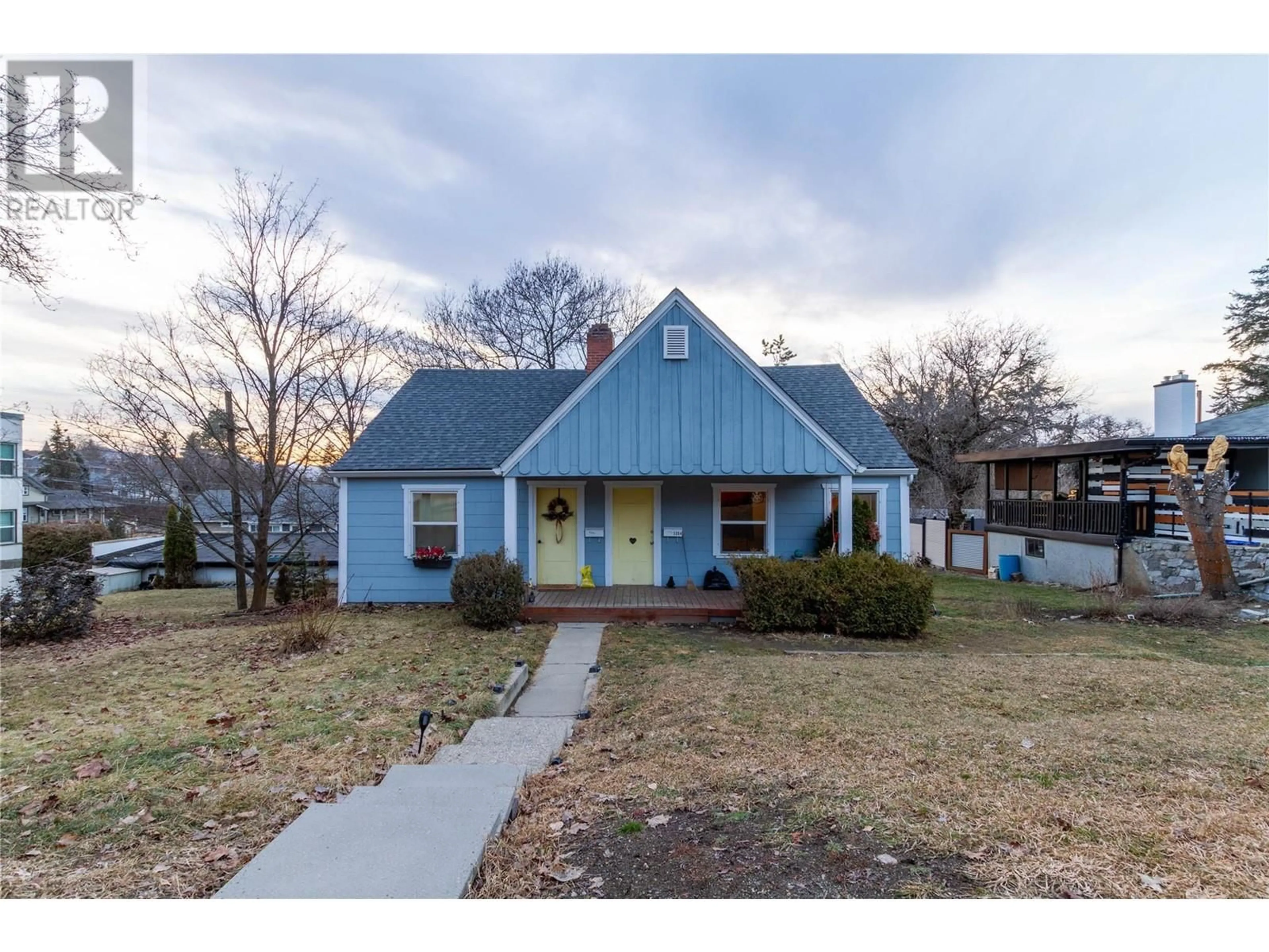 Unknown for 3202/3204 20A STREET, Vernon British Columbia V1T4E9