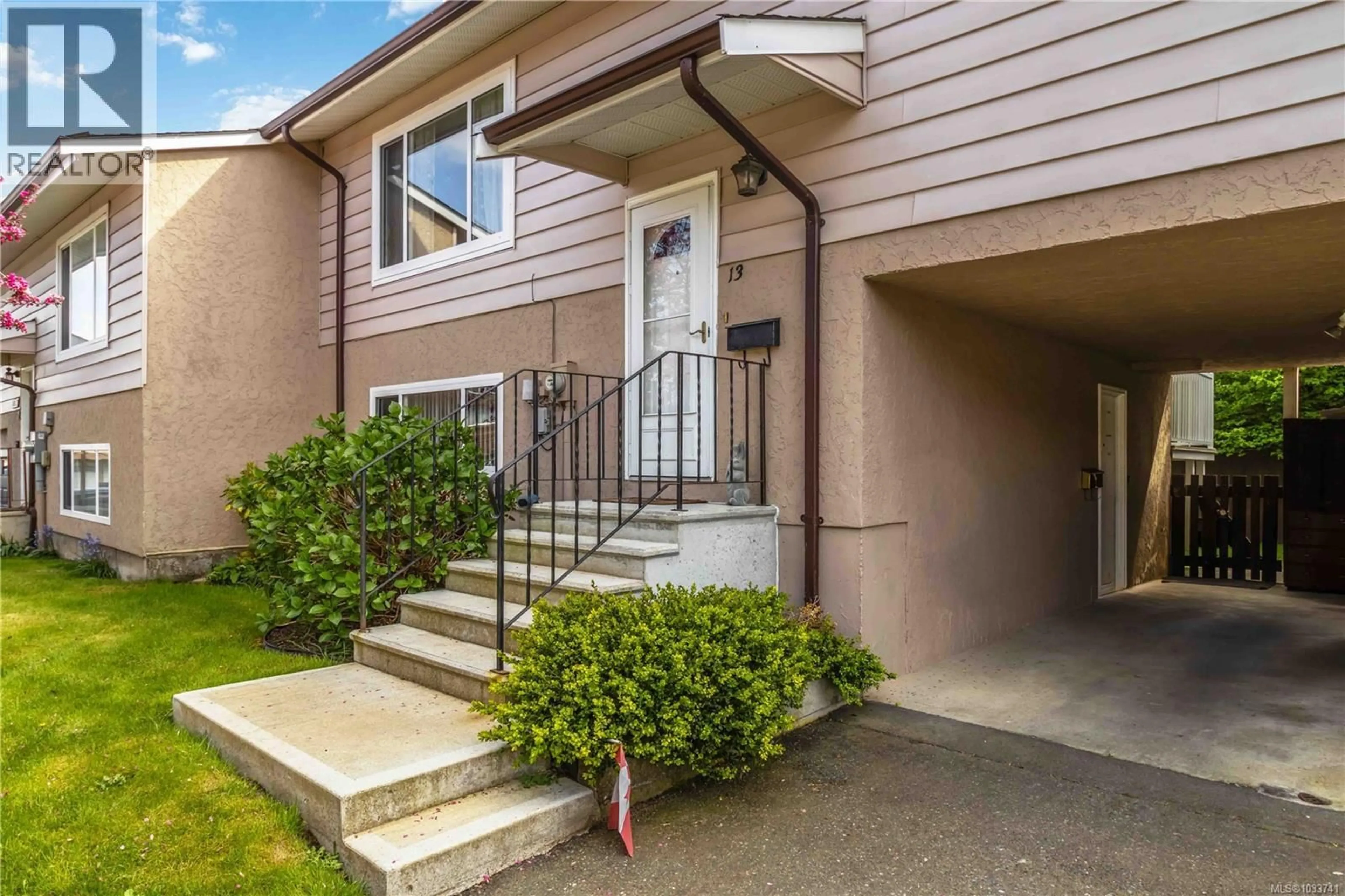 Unknown for 13 - 7675 EAST SAANICH ROAD, Central Saanich British Columbia V8M1L9