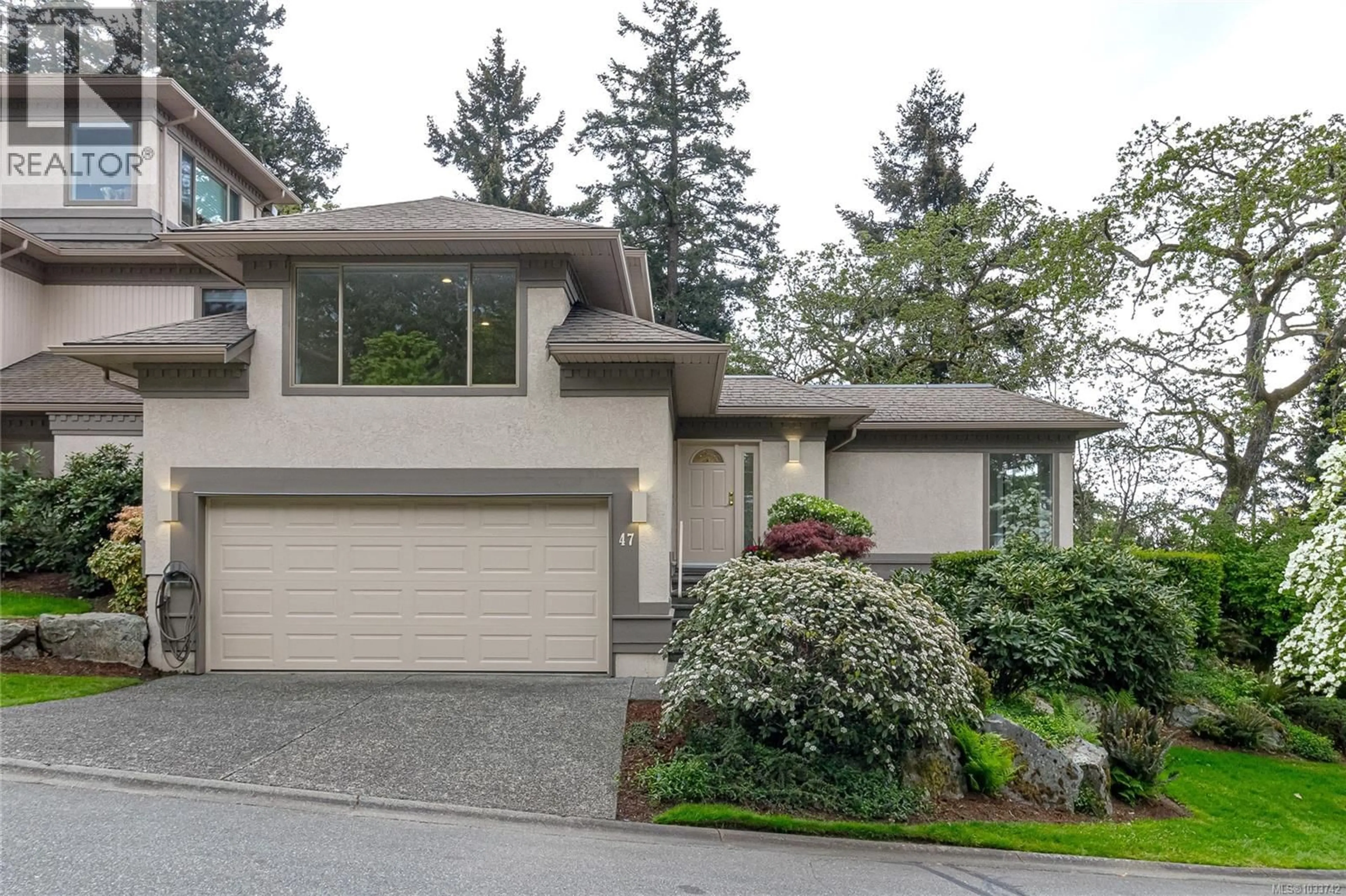 Home with vinyl exterior material, street for 47 - 4300 STONEYWOOD LANE, Saanich British Columbia V8X5A5