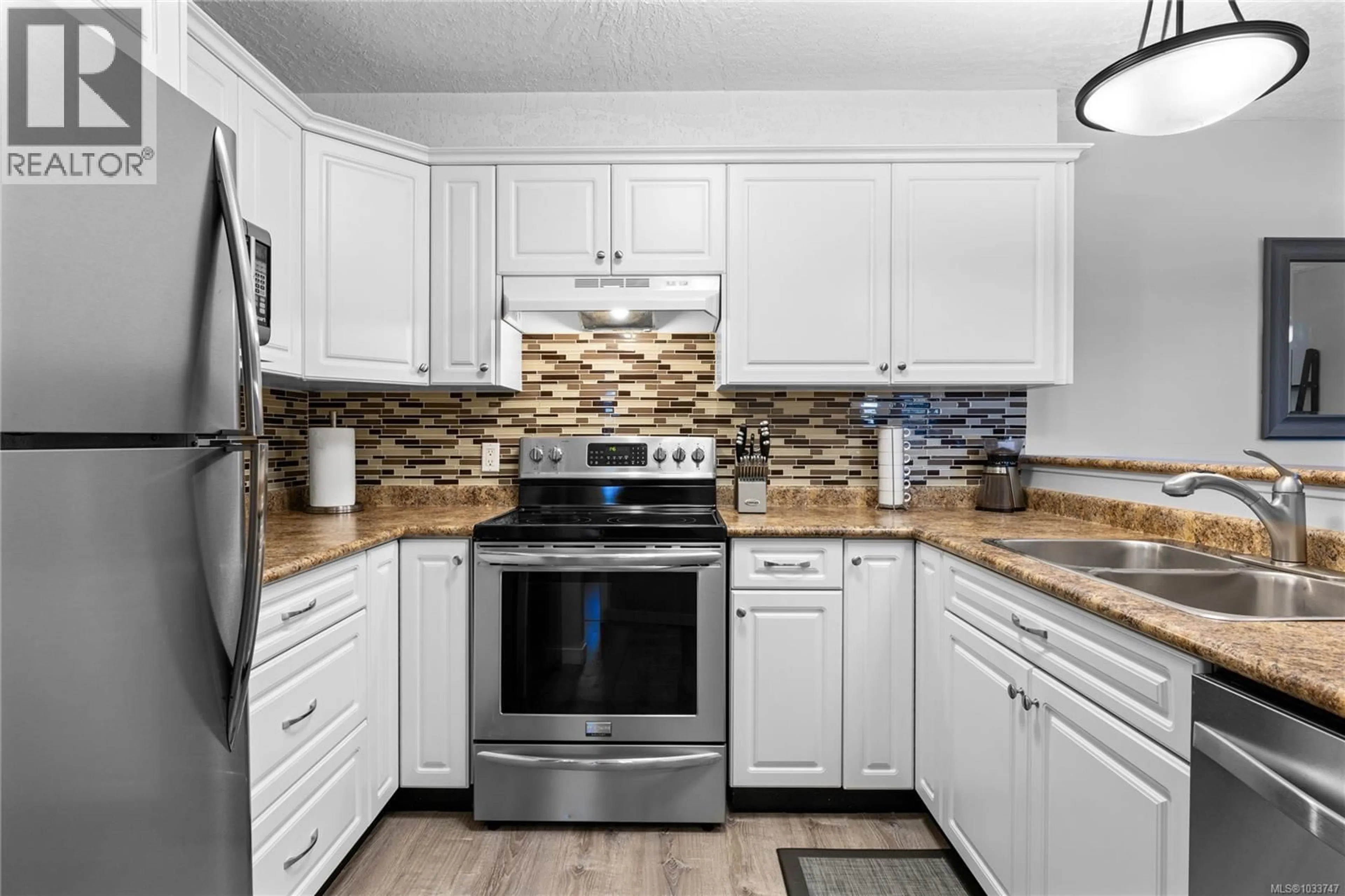 Unknown for 2 - 8 WHITE STREET, Ladysmith British Columbia V9G1A7