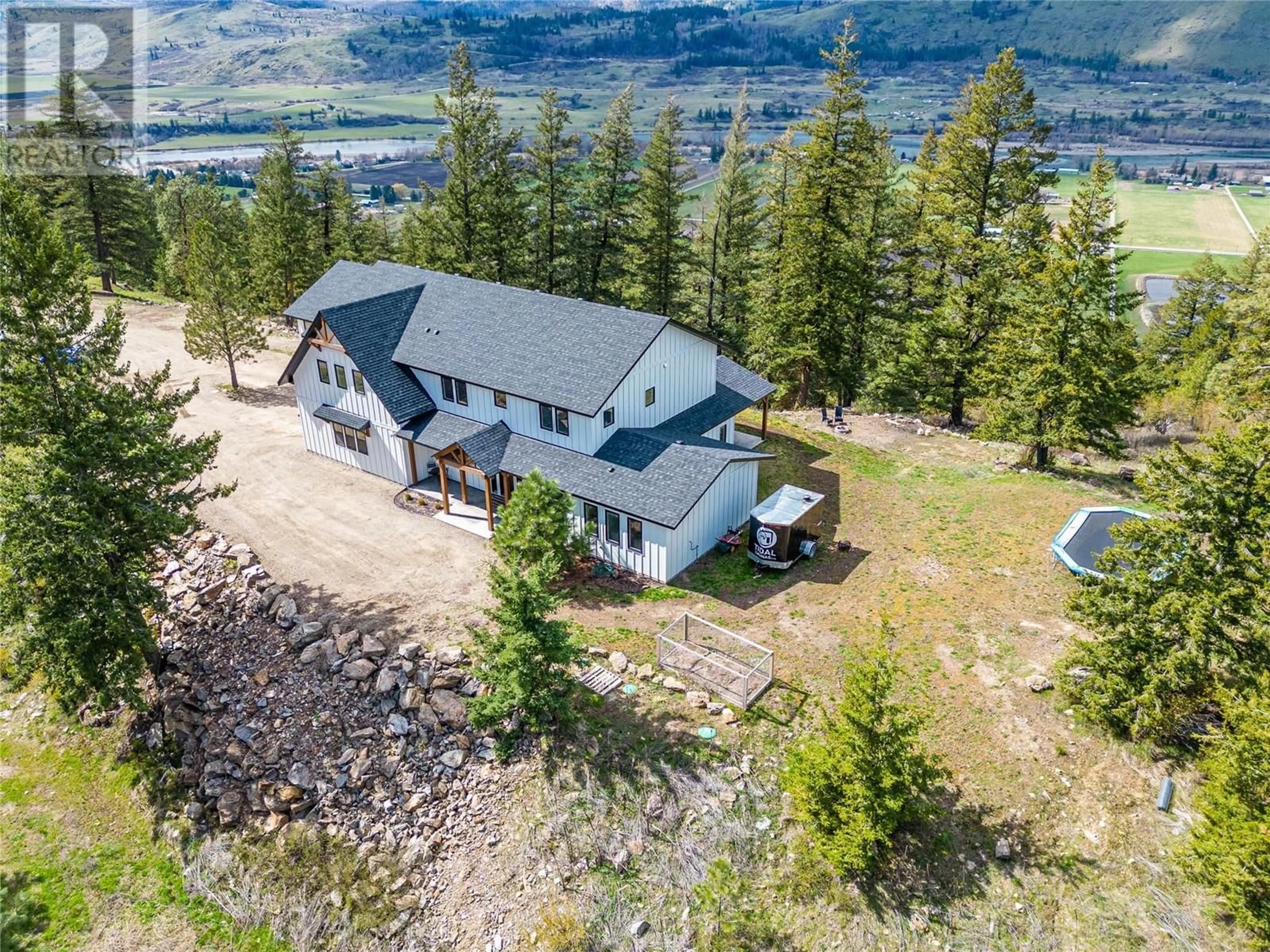 A pic from outside/outdoor area/front of a property/back of a property/a pic from drone, unknown for 460 SHUSWAP CHASE CREEK ROAD, Chase British Columbia V0E1M0