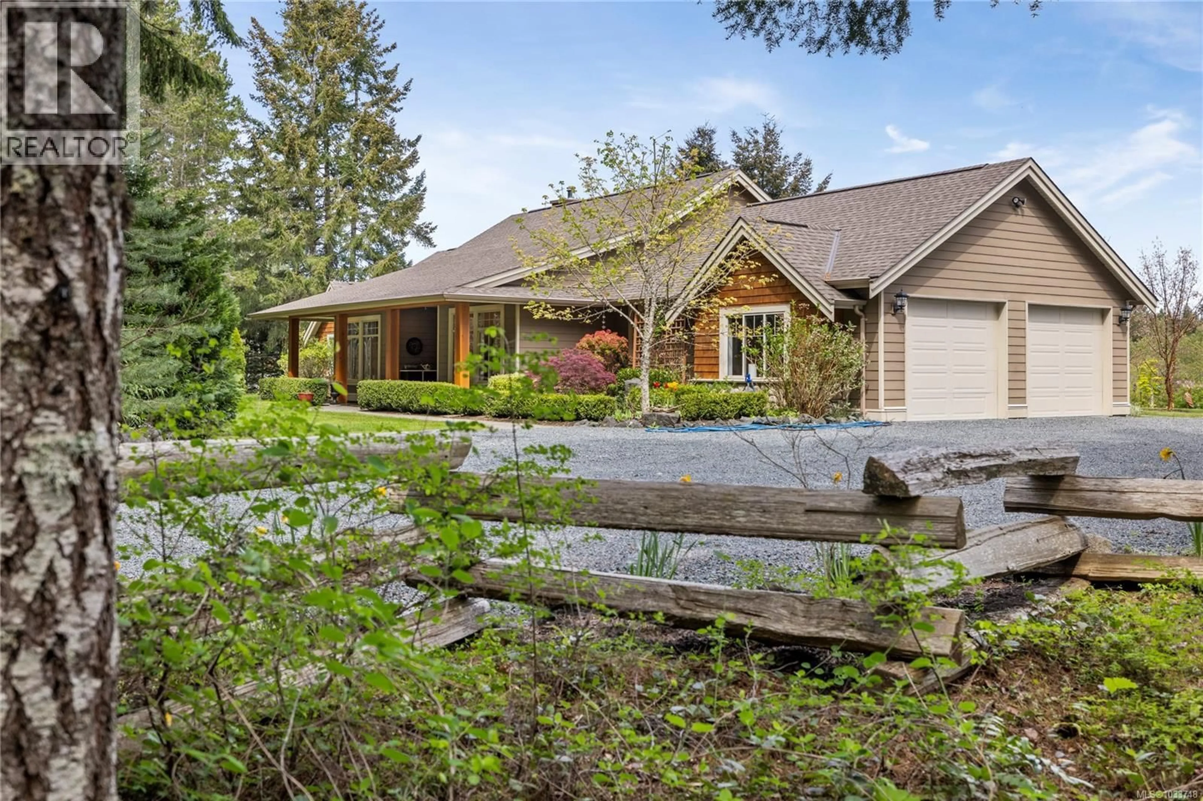 A pic from outside/outdoor area/front of a property/back of a property/a pic from drone, unknown for 905 RIVERS EDGE DRIVE, Nanoose Bay British Columbia V9P9L6