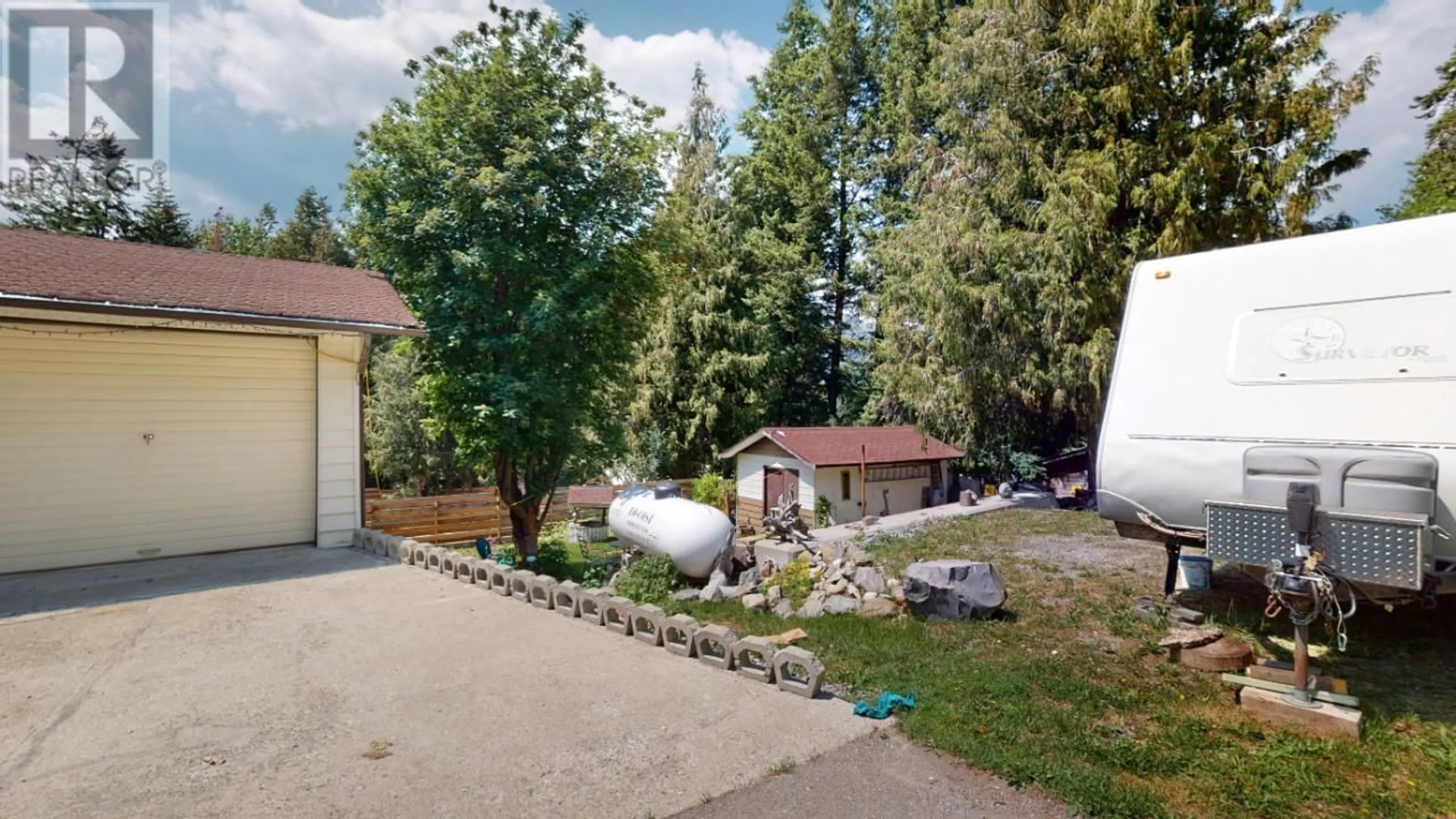 A pic from outside/outdoor area/front of a property/back of a property/a pic from drone, unknown for 9271 CAMPBELL STREET, Moyie British Columbia V0B2A0